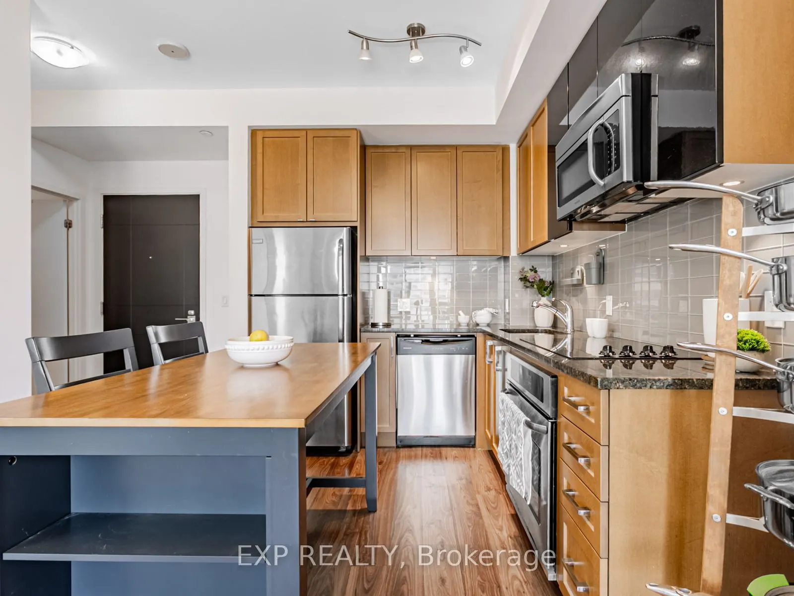 98 Lillian Street, #1018