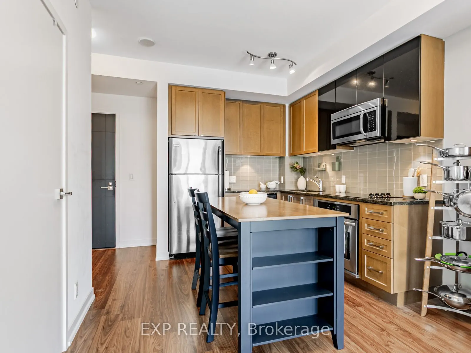 98 Lillian Street, #1018