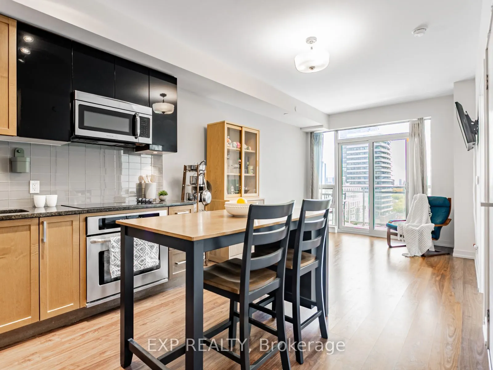 98 Lillian Street, #1018