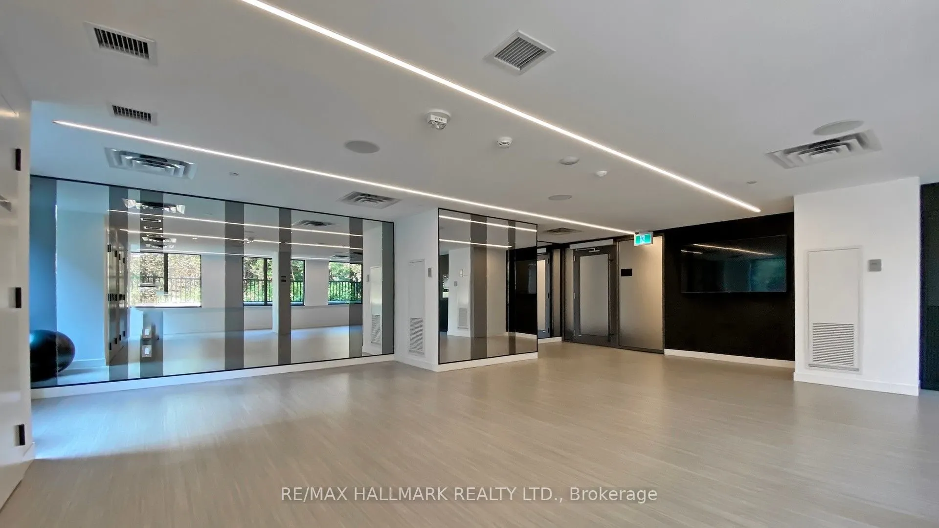 500 Wilson Avenue, #527