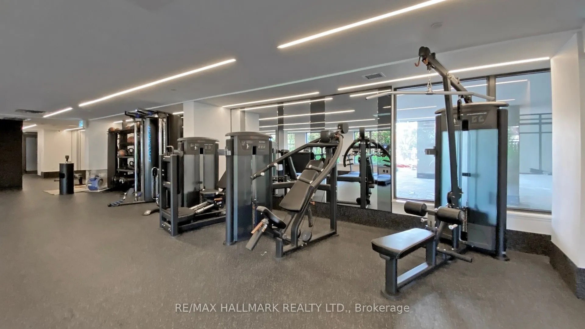 500 Wilson Avenue, #527
