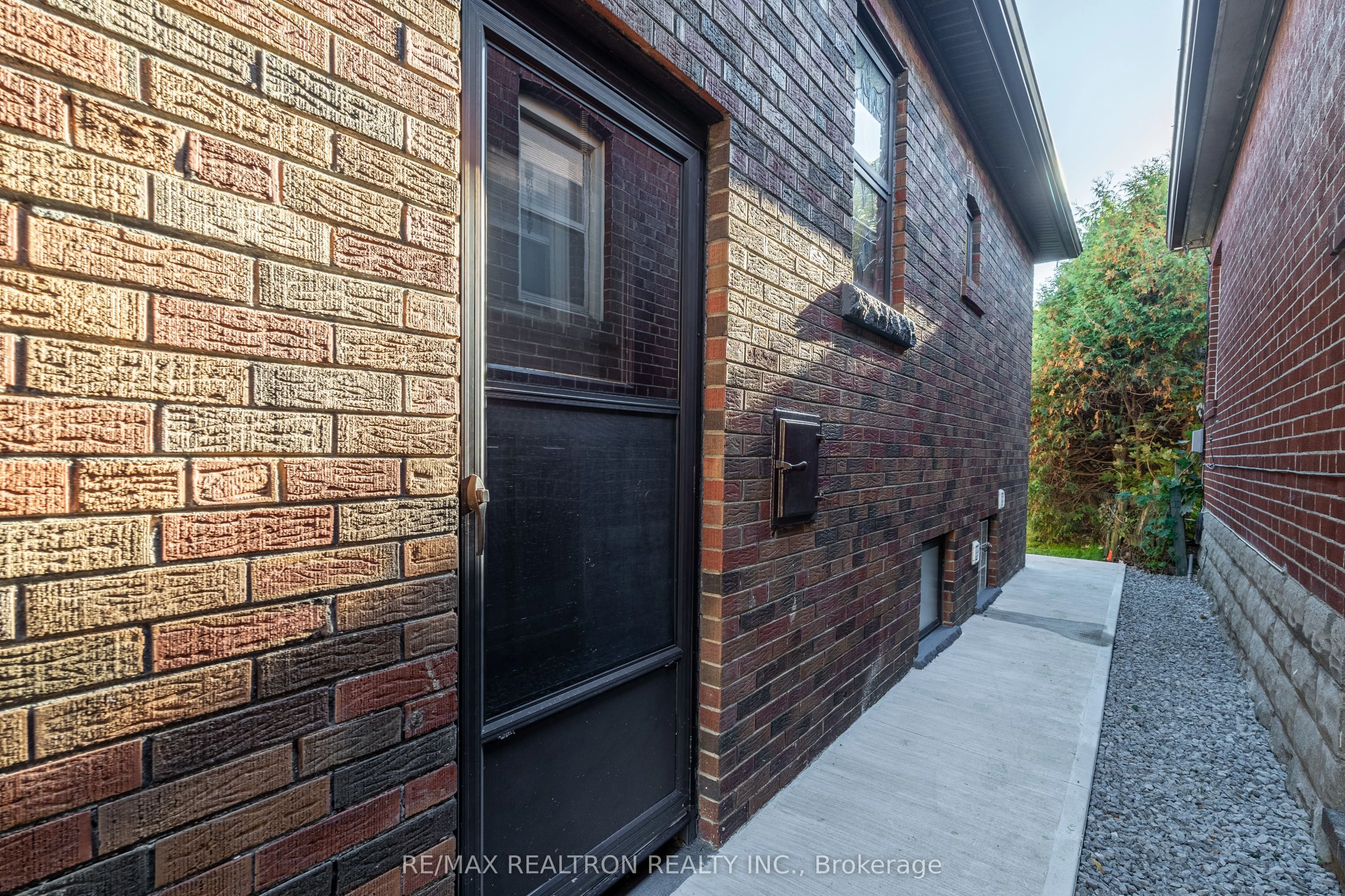111 Sutherland Drive