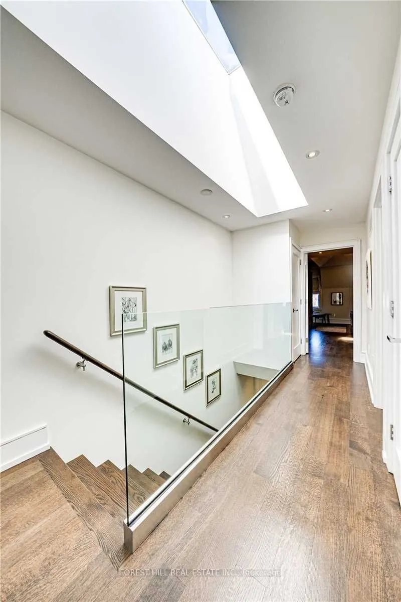 15A Roslin Avenue