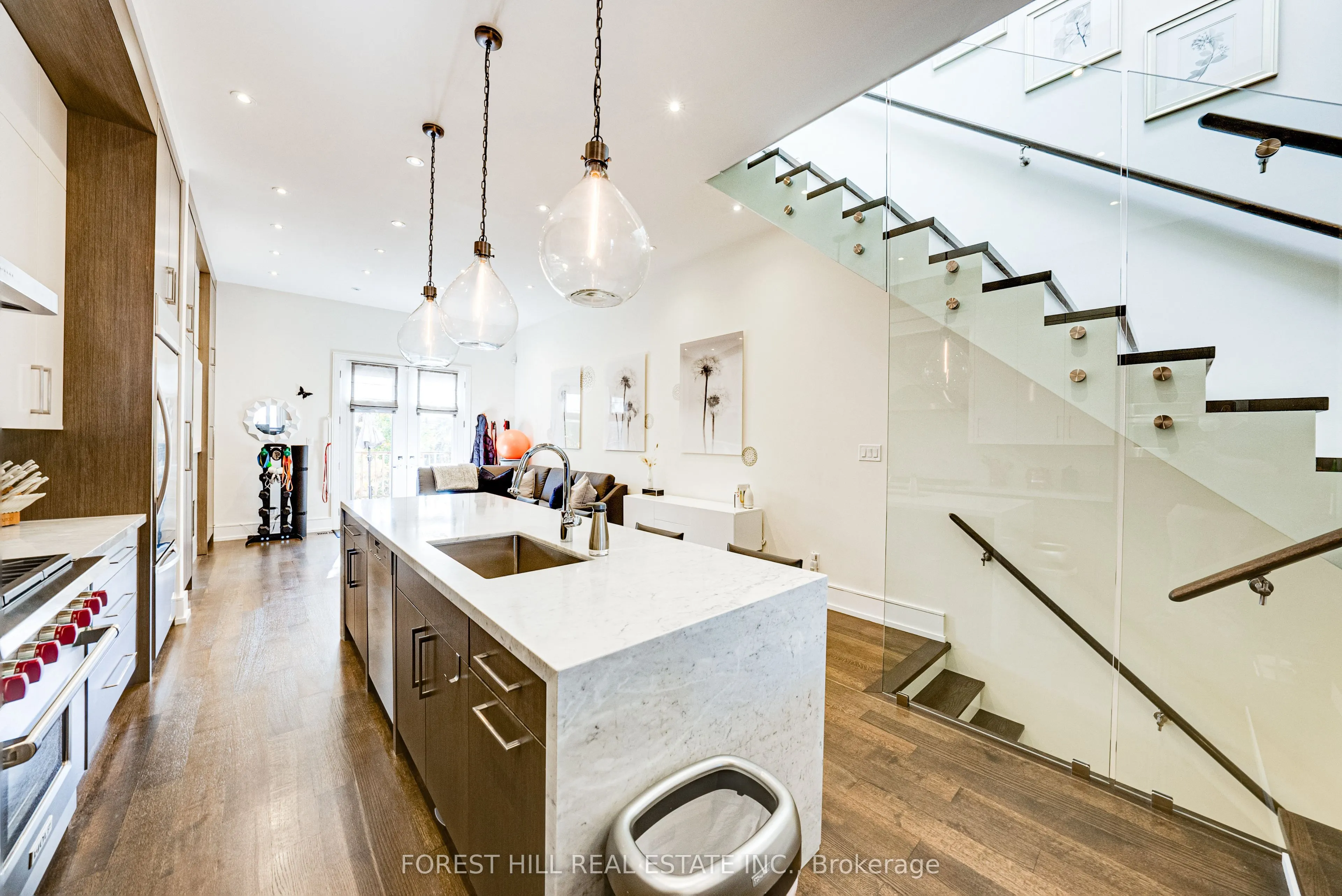 15A Roslin Avenue