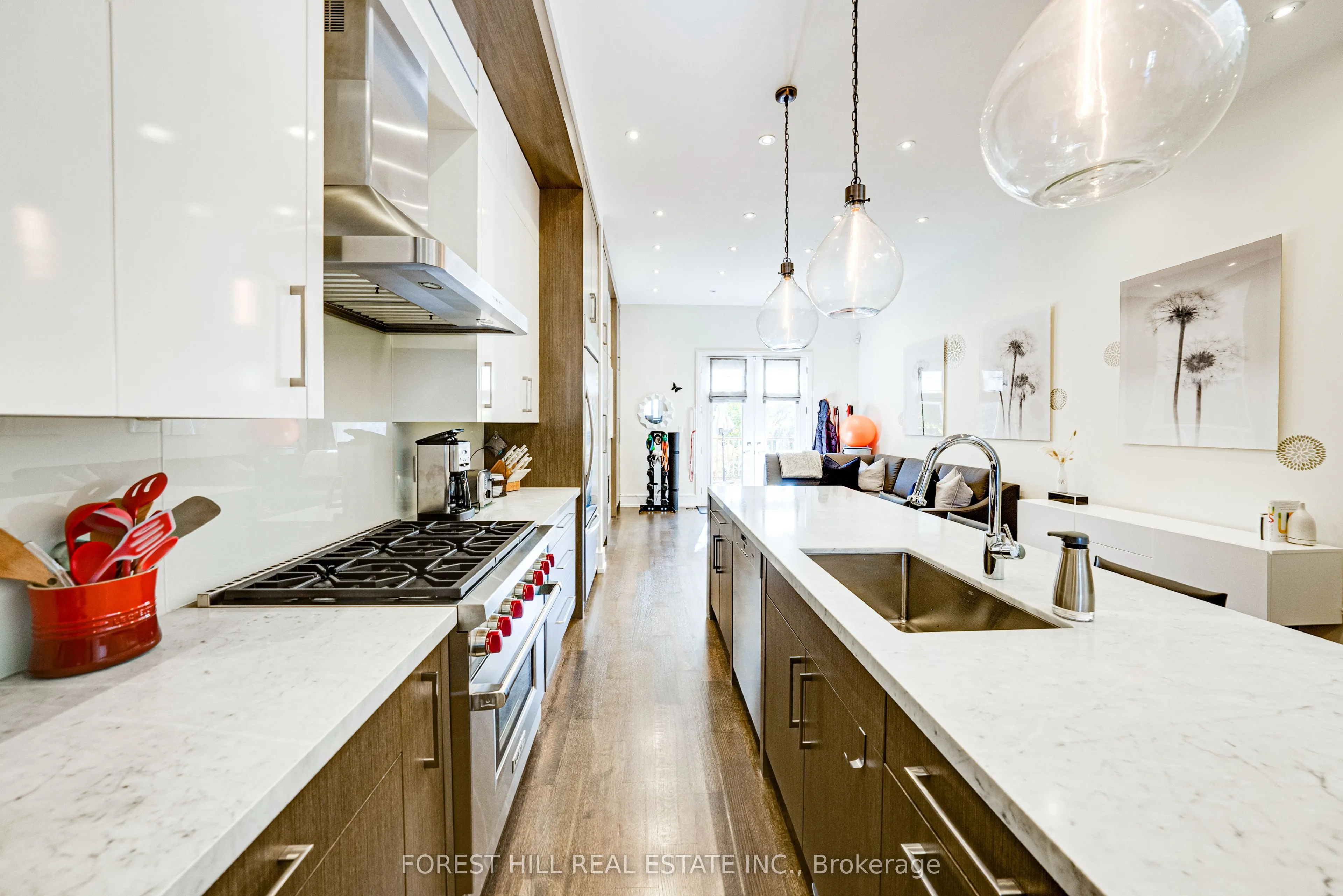 15A Roslin Avenue