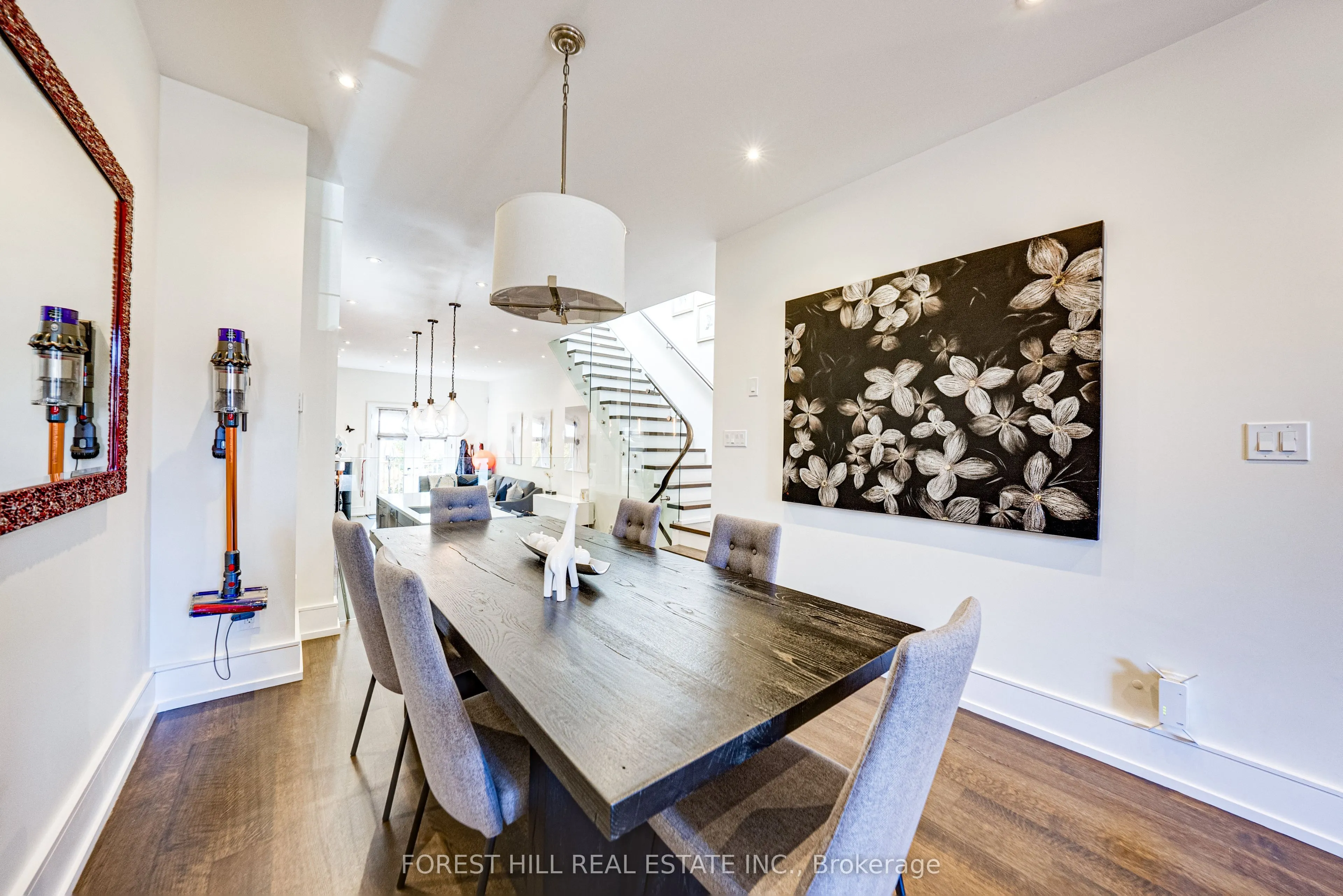 15A Roslin Avenue