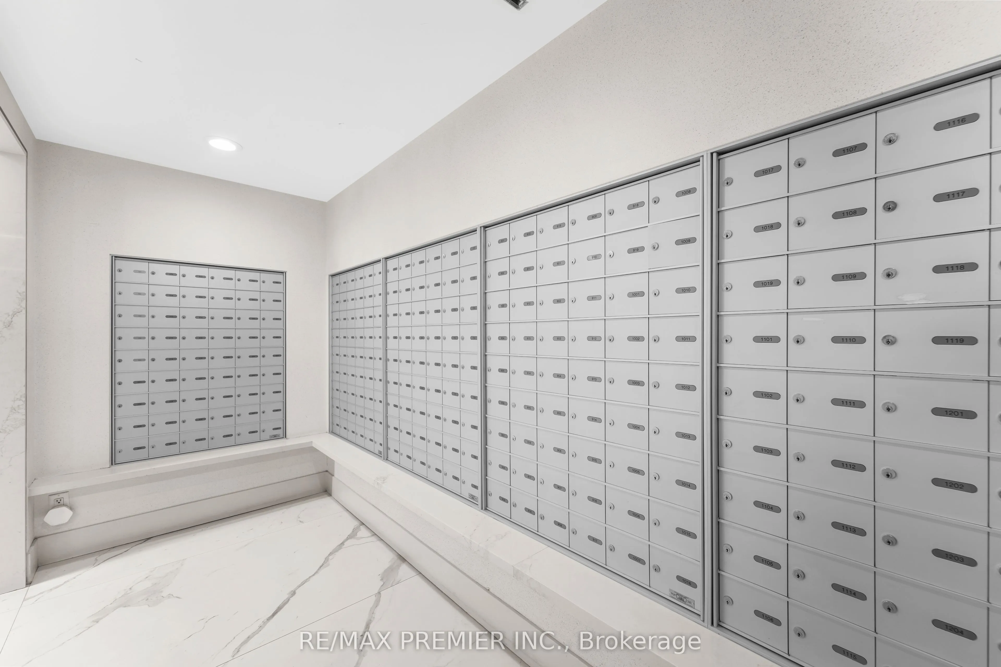 38 Monte Kwinter Court, #102
