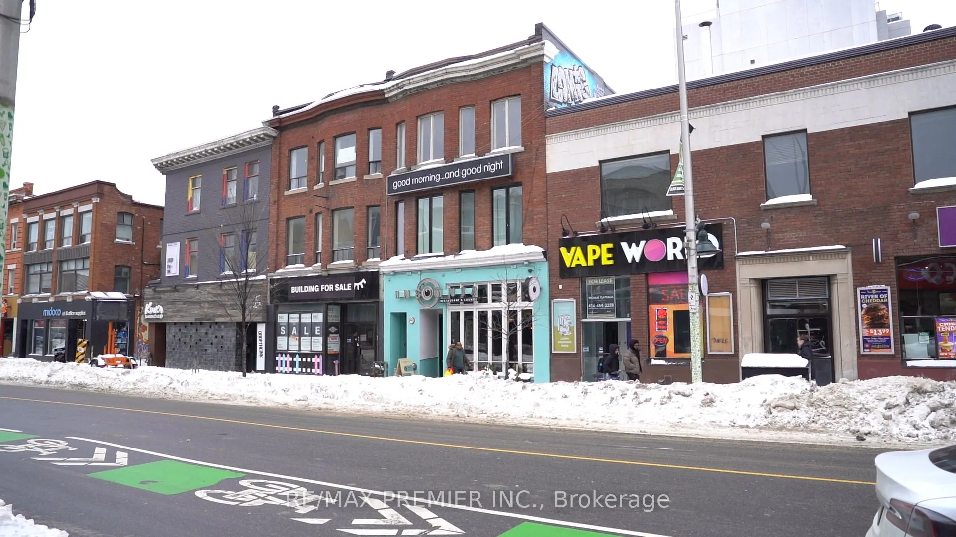 563 Bloor Street W