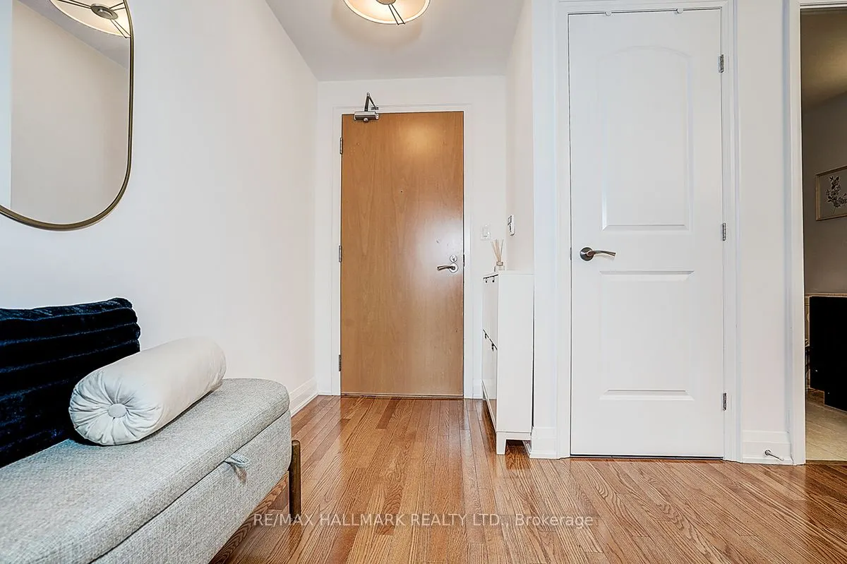 1 Bedford Road, #819