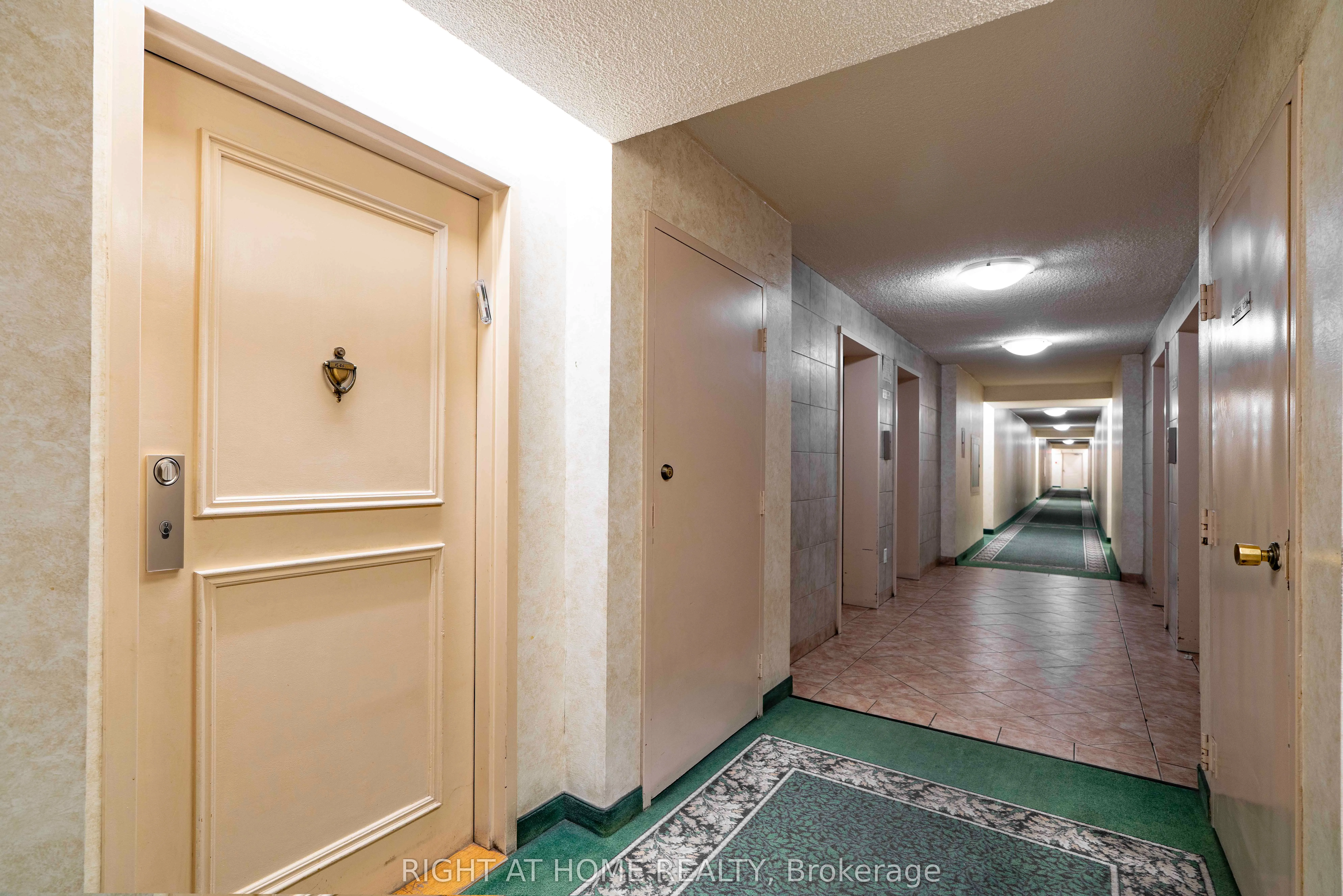 205 Hilda Avenue, #1506