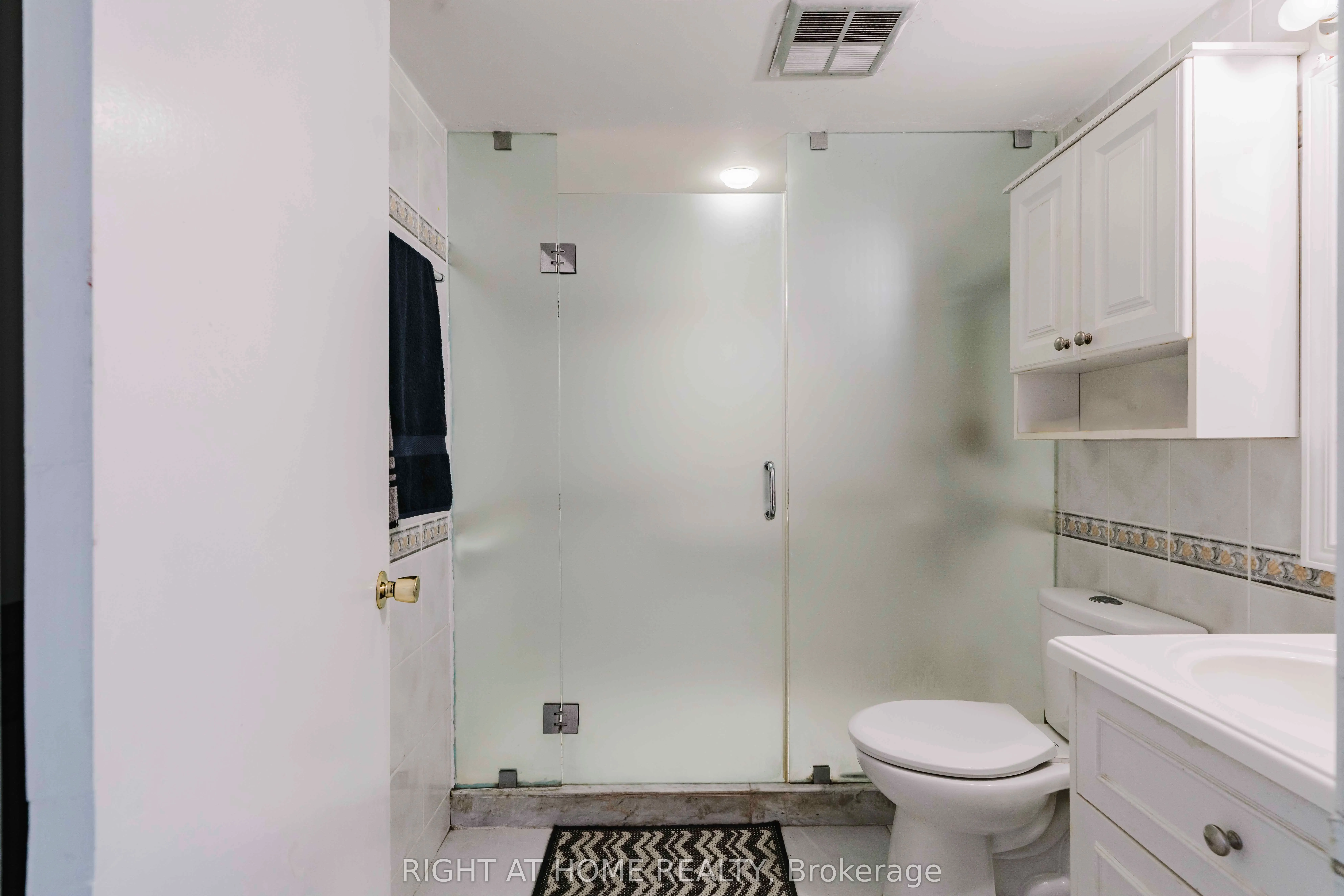 205 Hilda Avenue, #1506