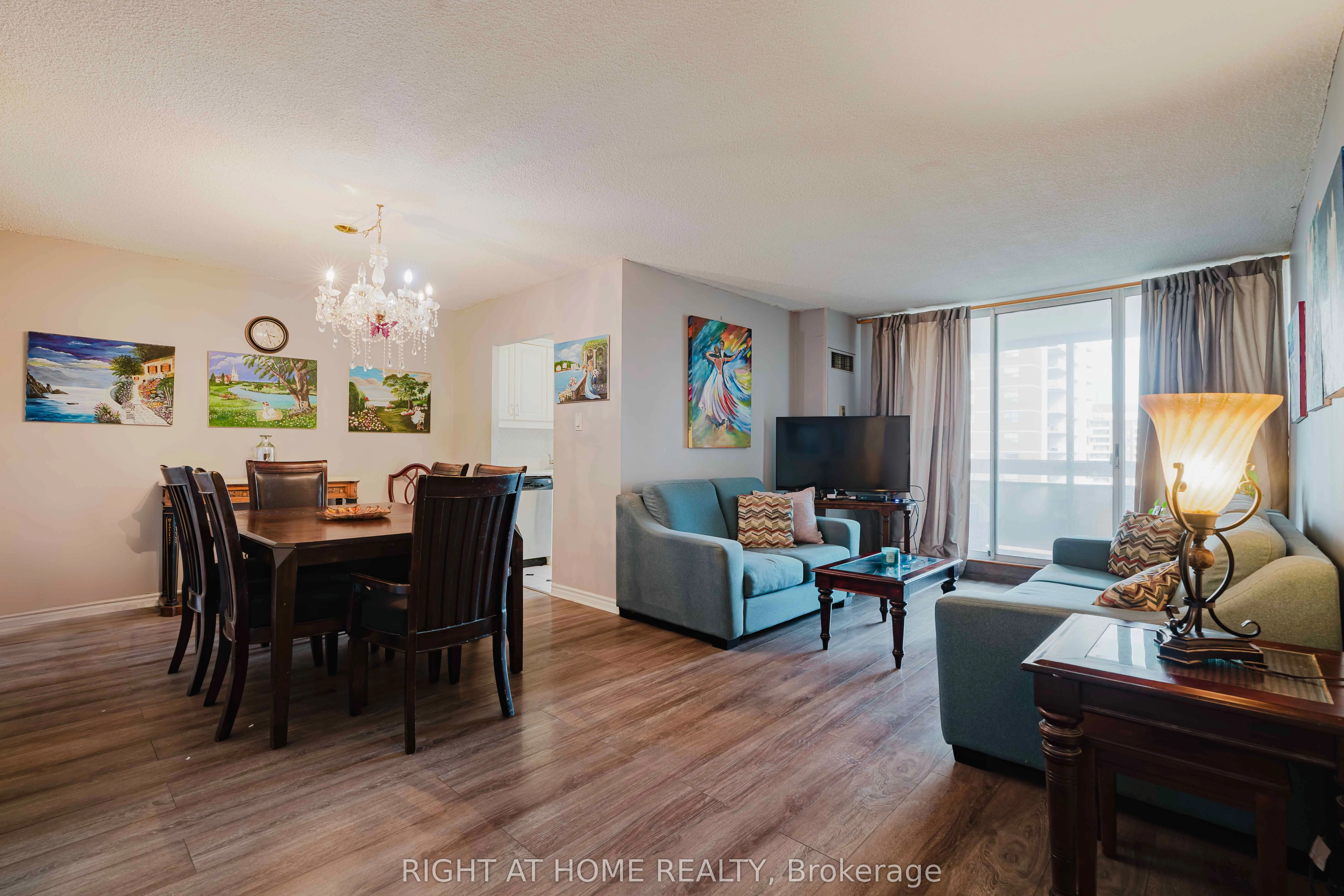 205 Hilda Avenue, #1506