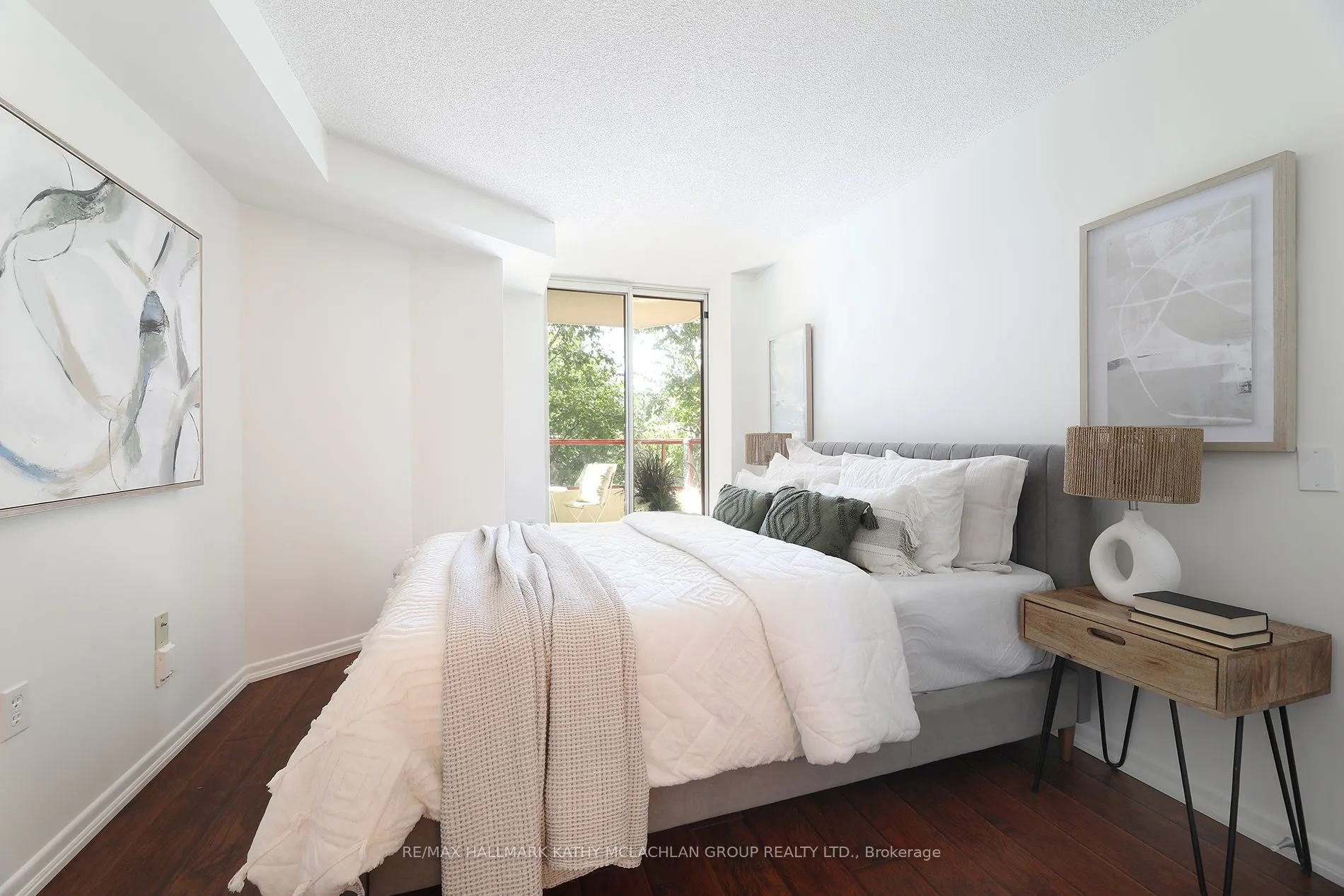 955 Millwood Road, #421