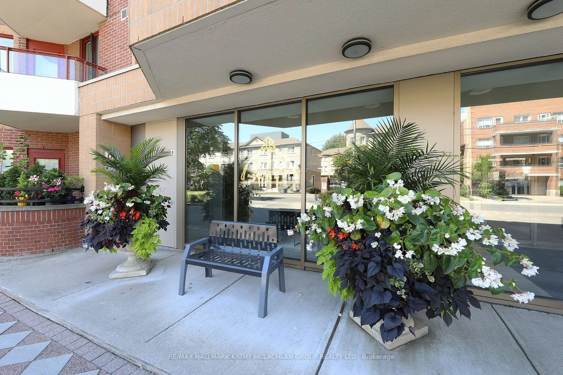 955 Millwood Road, #421
