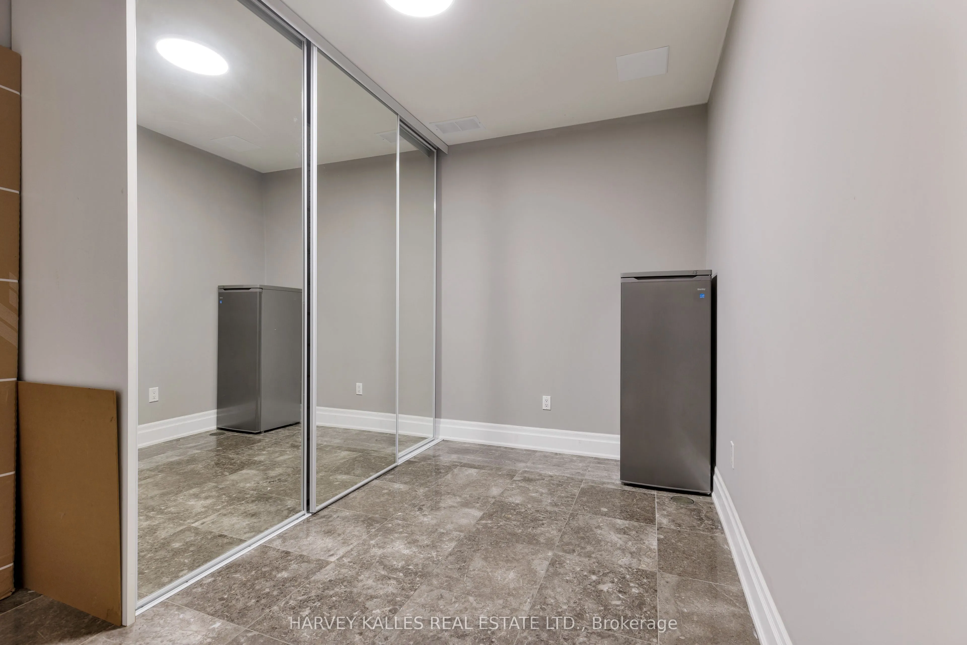 51 York Mills Road, #304