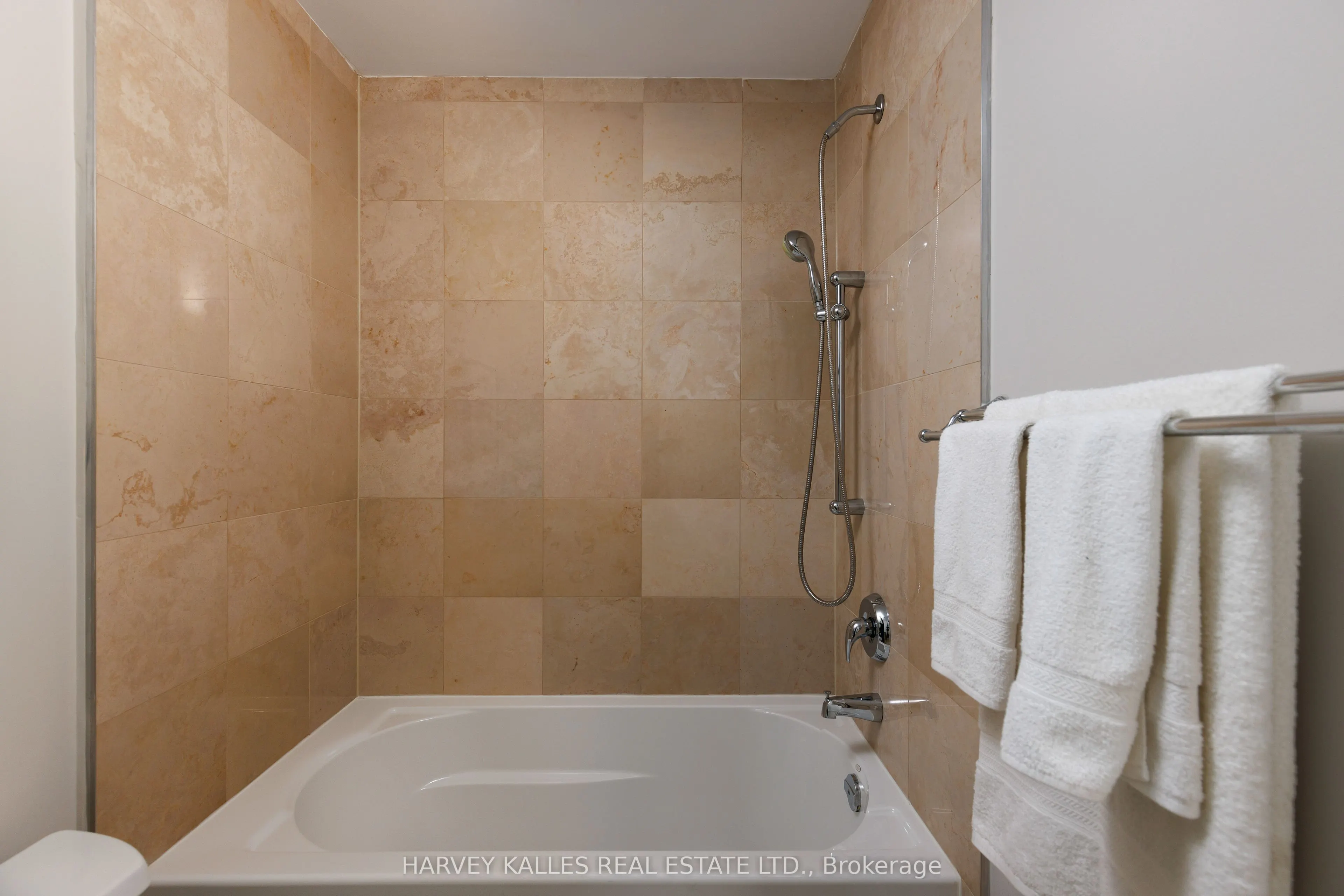 51 York Mills Road, #304