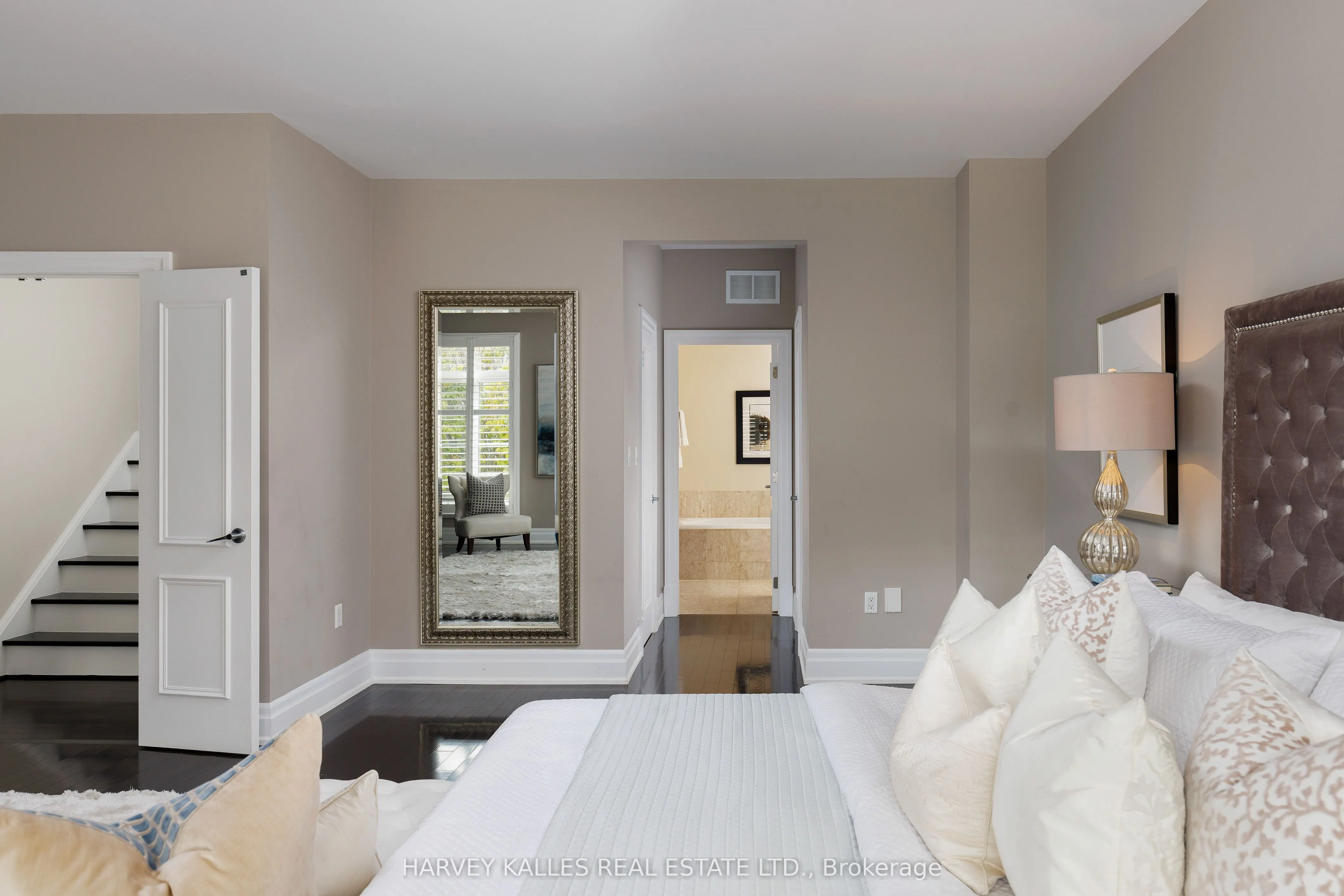 51 York Mills Road, #304