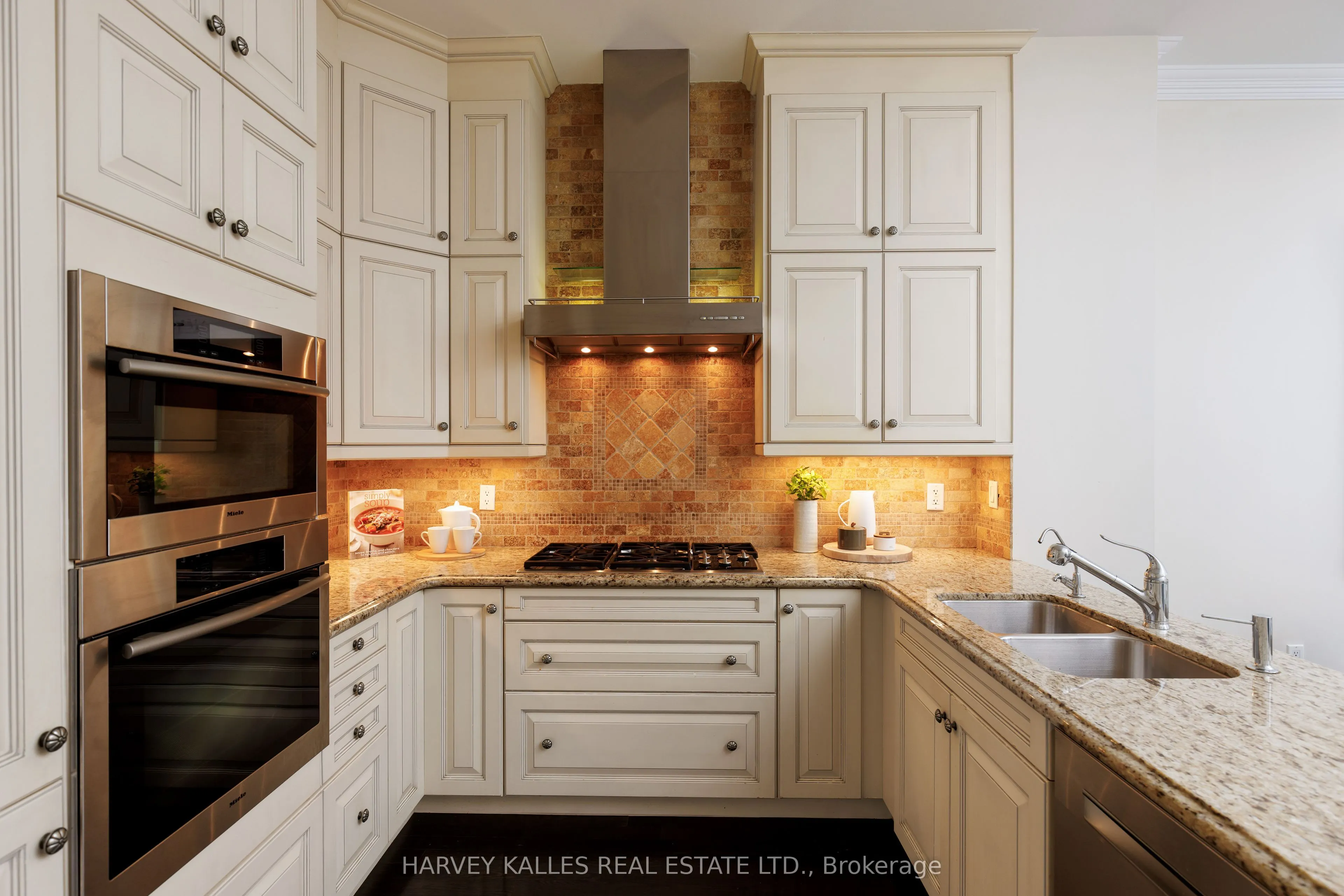 51 York Mills Road, #304