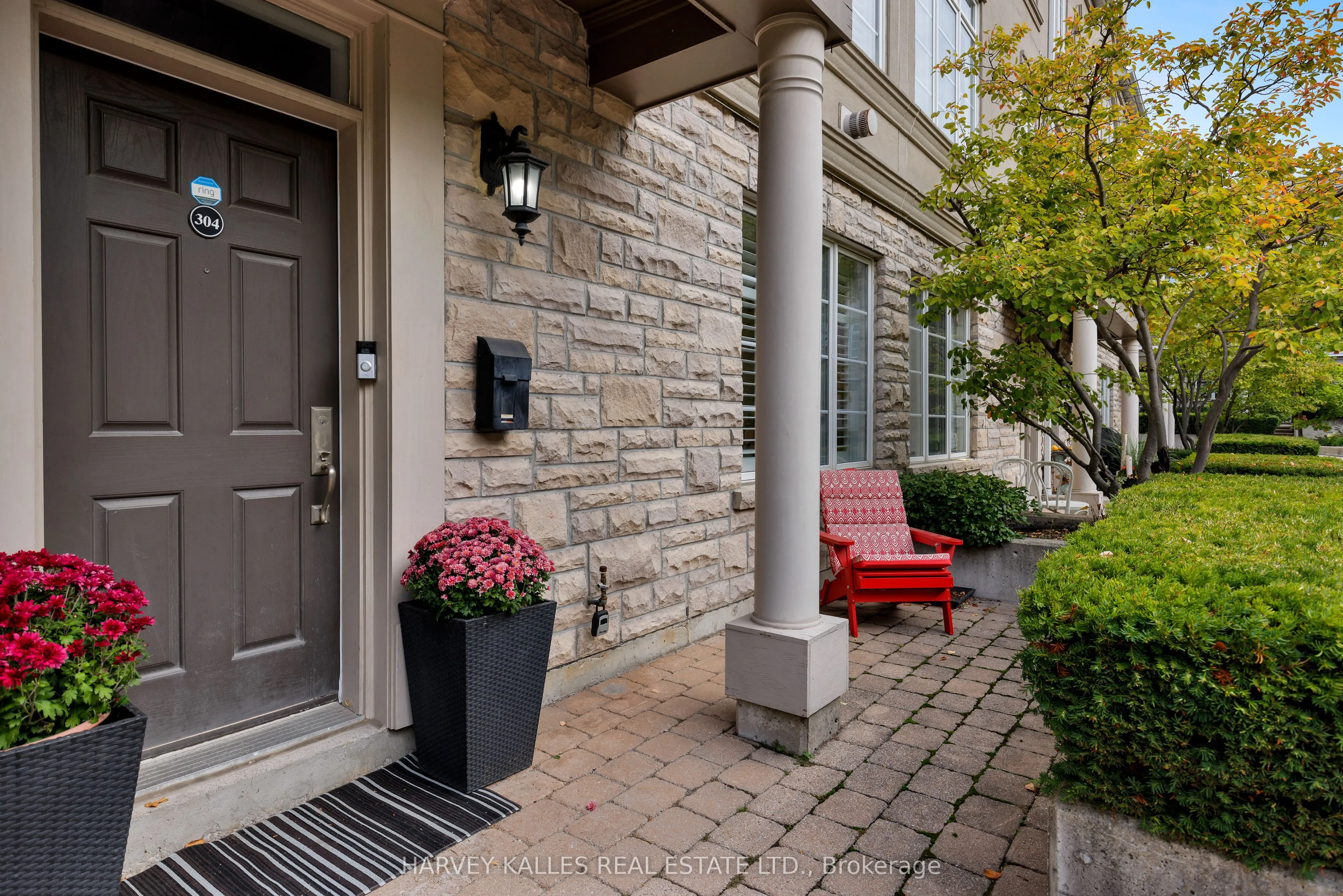 51 York Mills Road, #304
