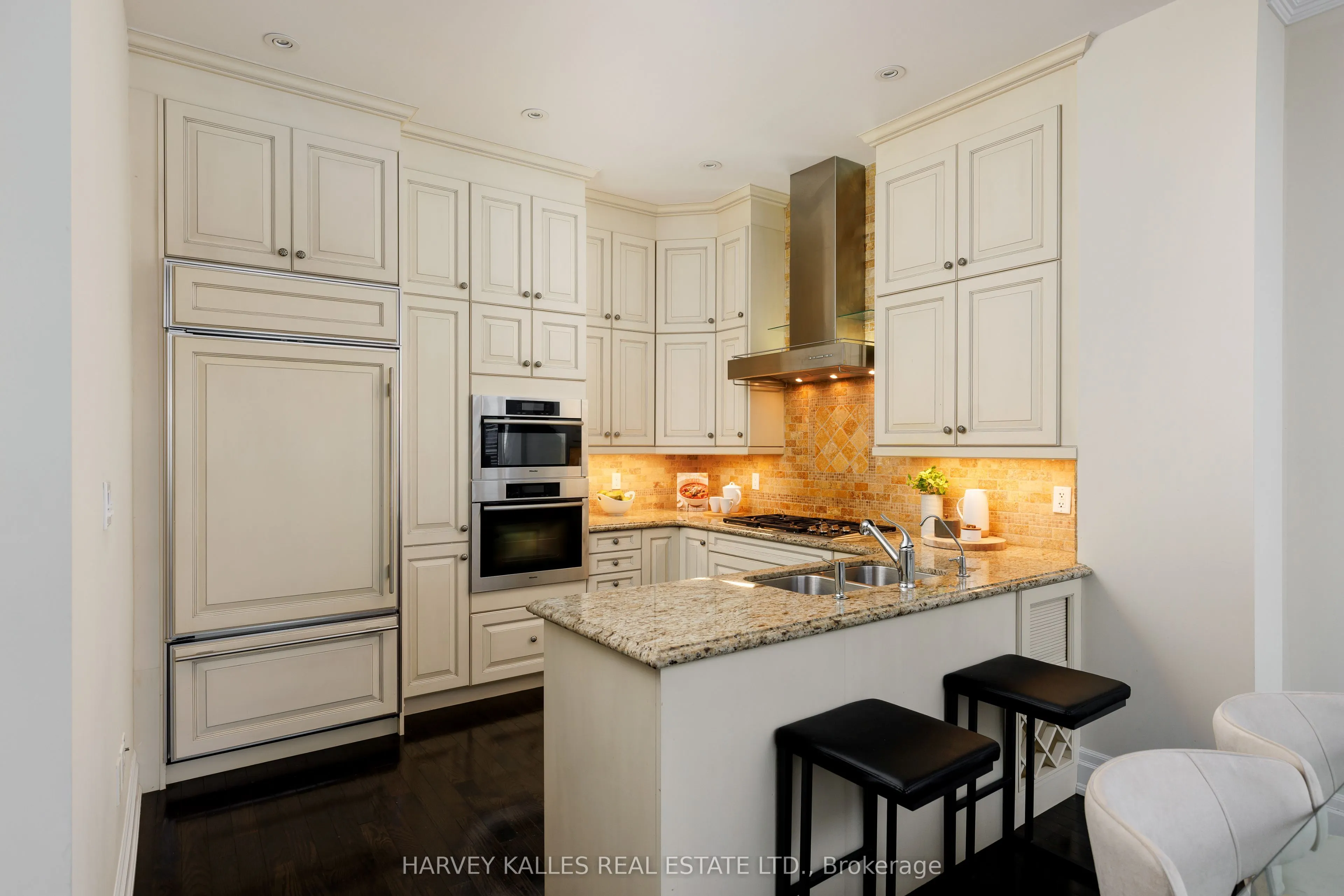 51 York Mills Road, #304