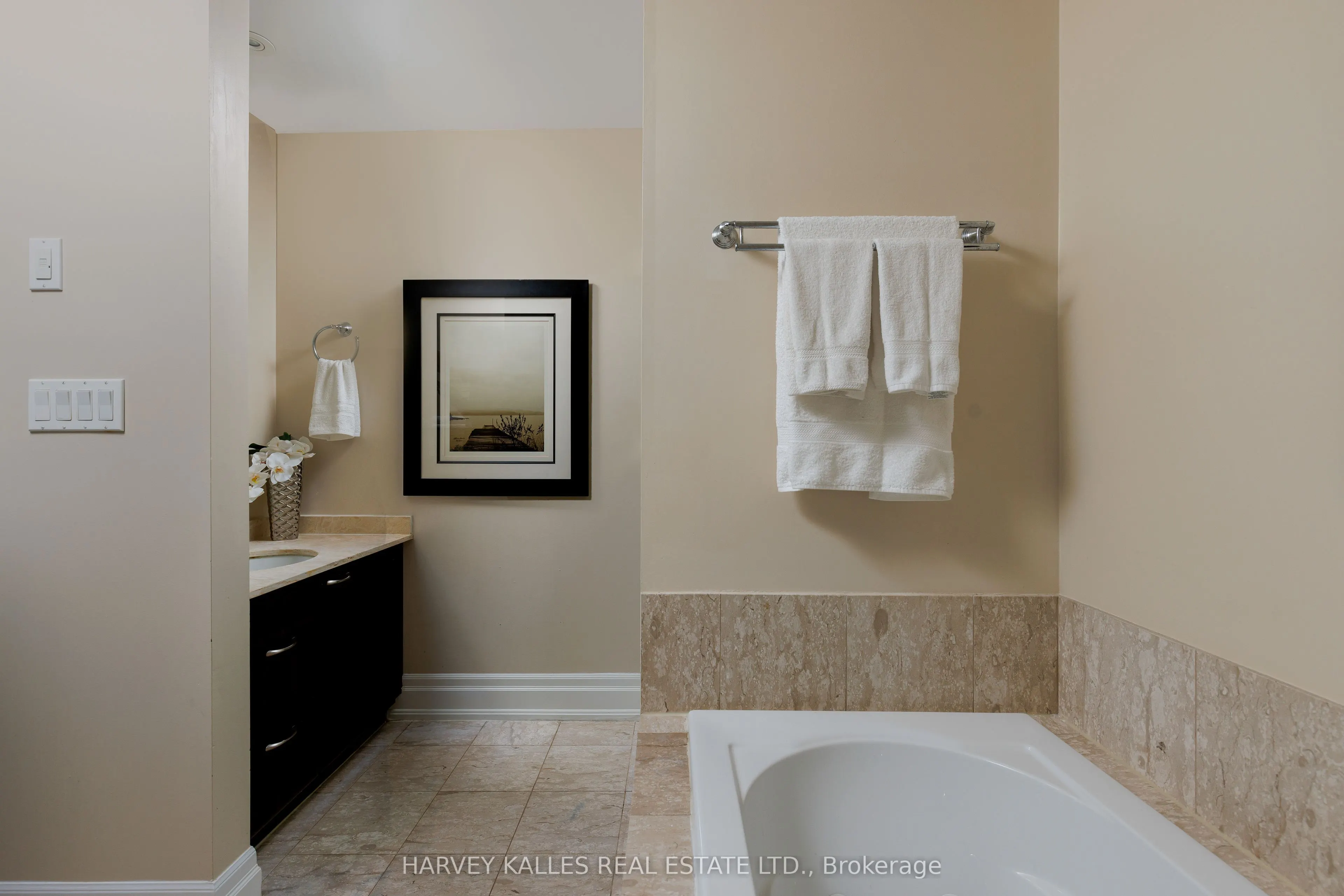 51 York Mills Road, #304