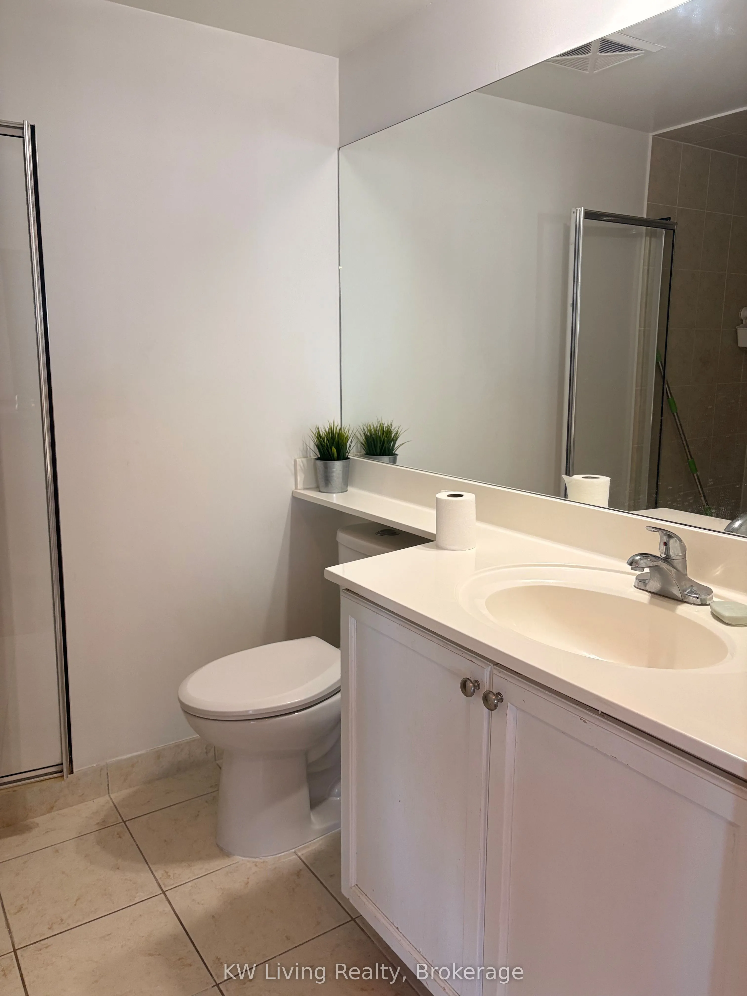 15 Greenview Avenue, #2313