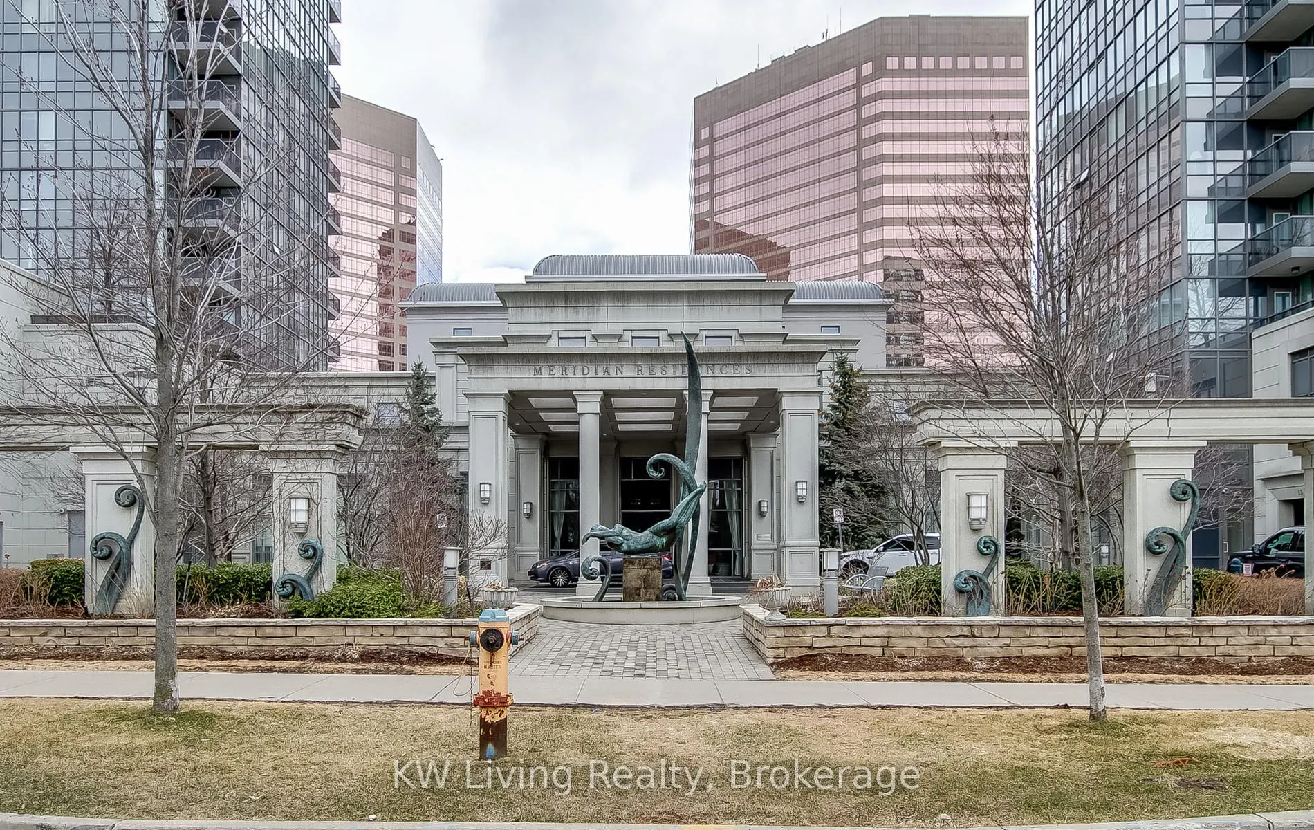 15 Greenview Avenue, #2313