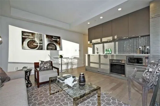 55 Front Street E, #609