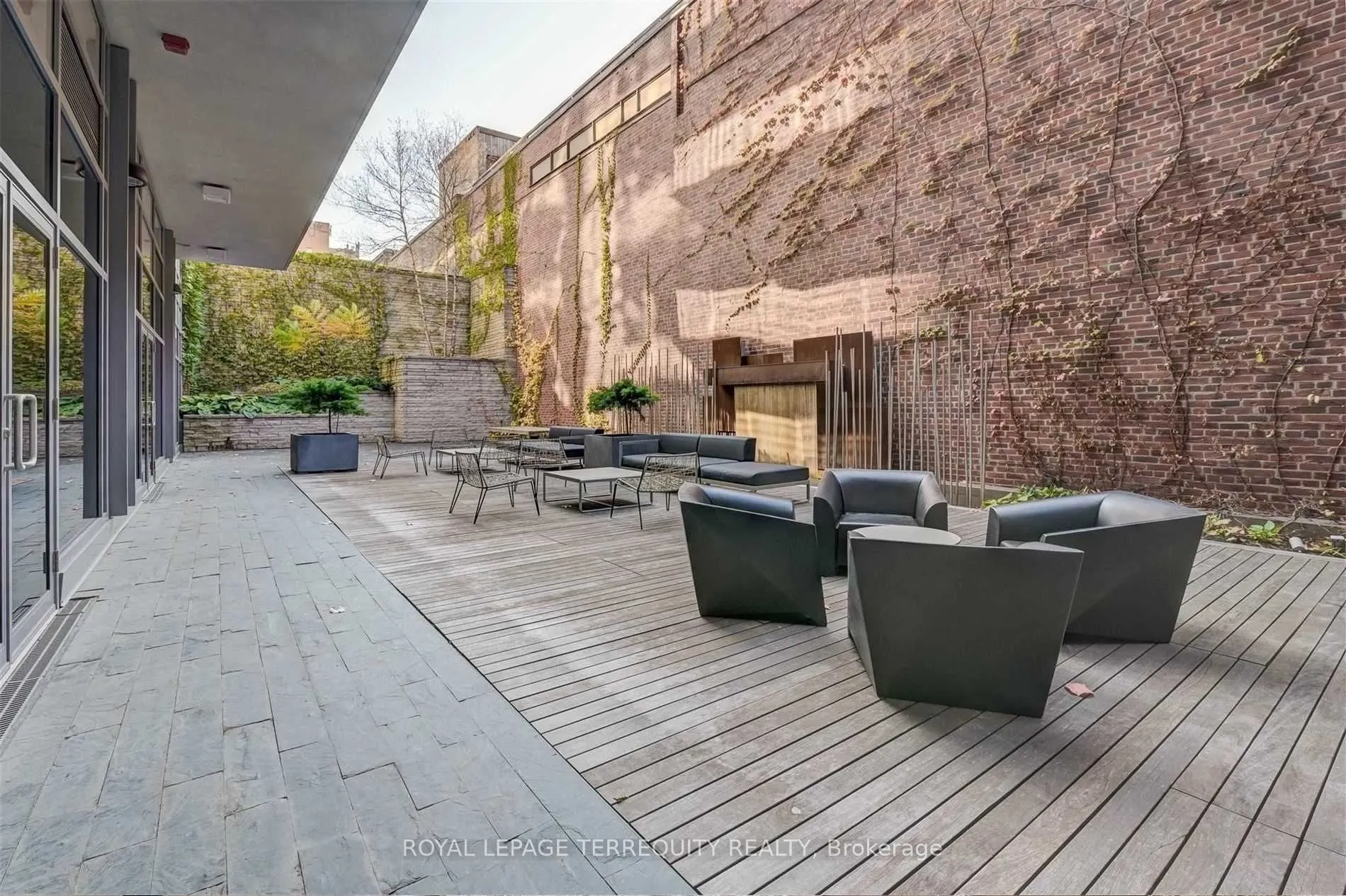 55 Front Street E, #609