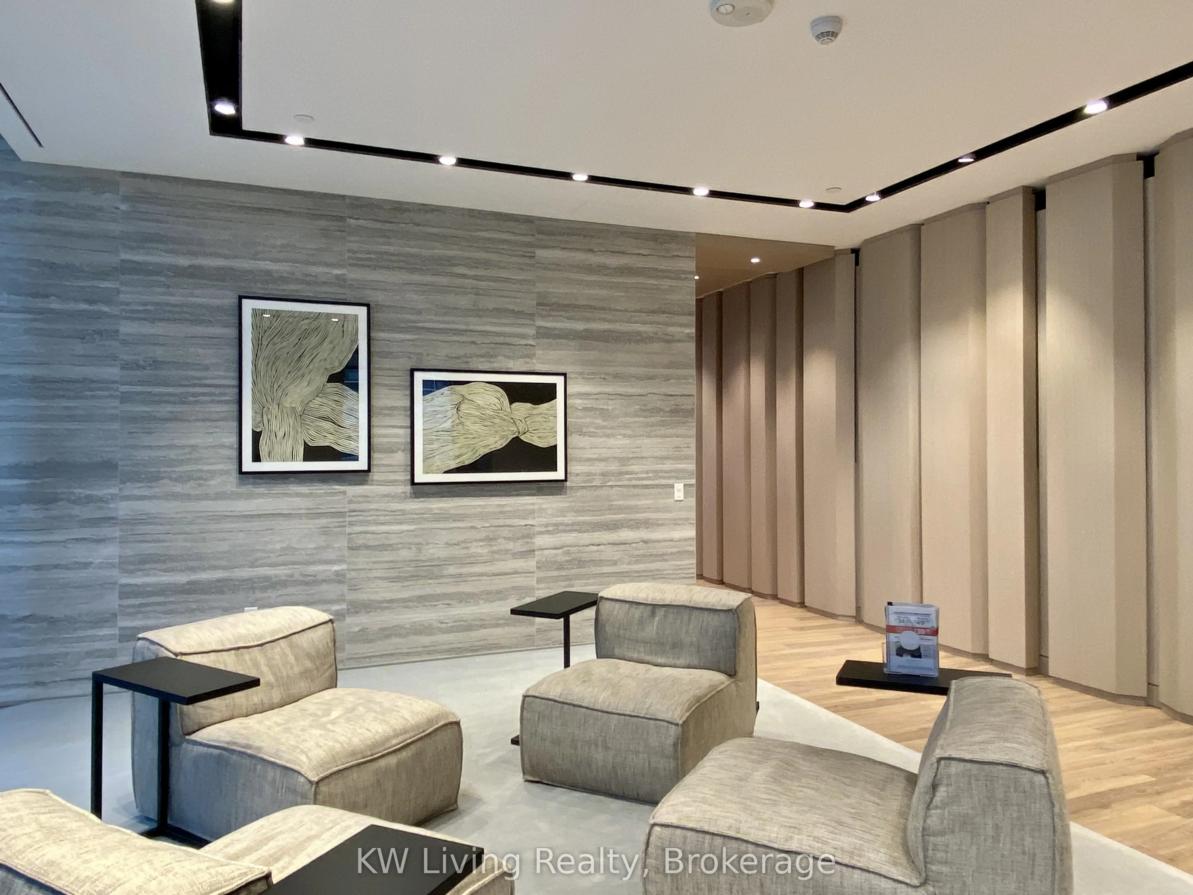 25 Richmond Street E, #2309