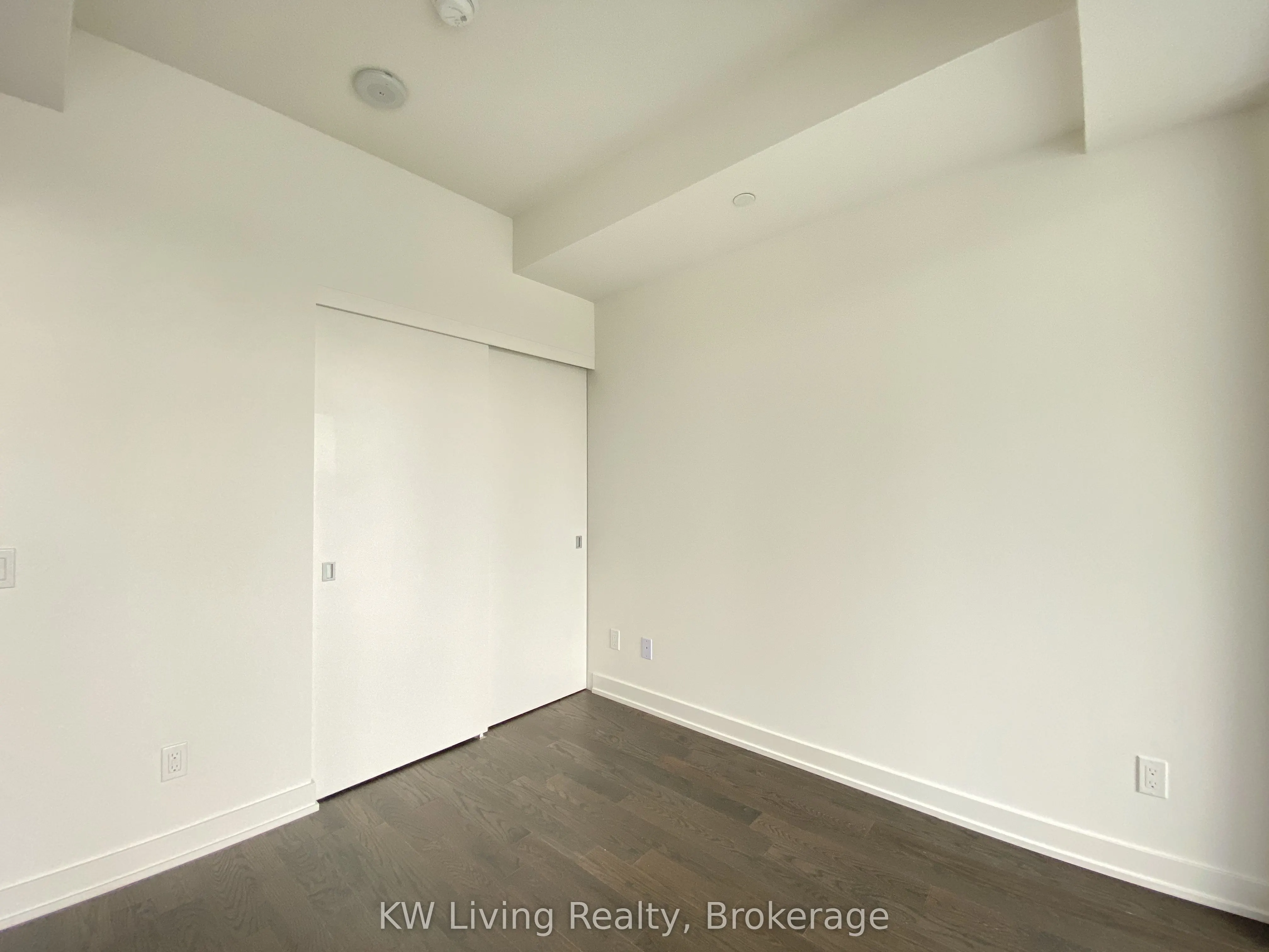 25 Richmond Street E, #2309