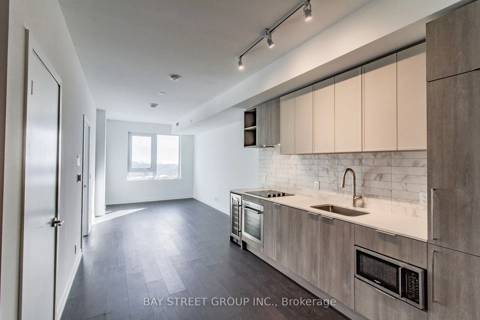 2020 Bathurst Street, #1203