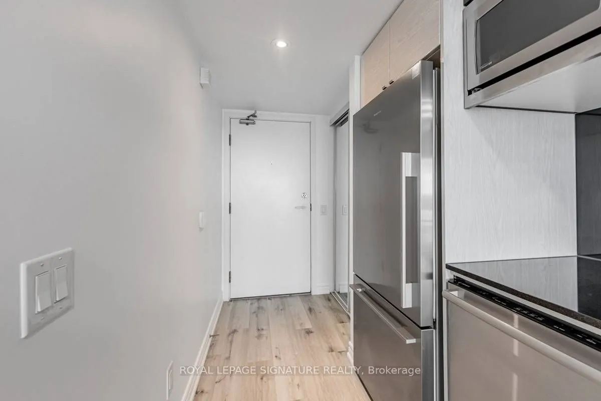 72 Esther Shiner Boulevard, #2110