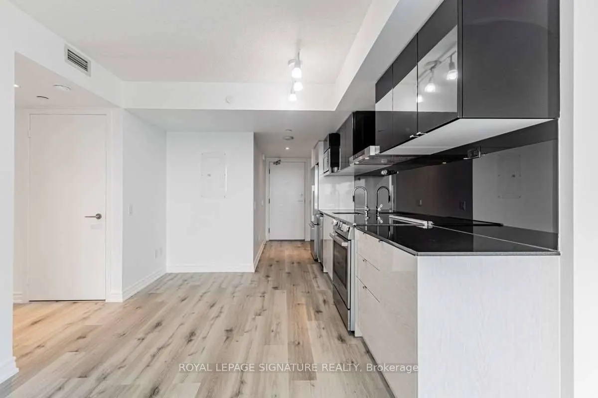 72 Esther Shiner Boulevard, #2110