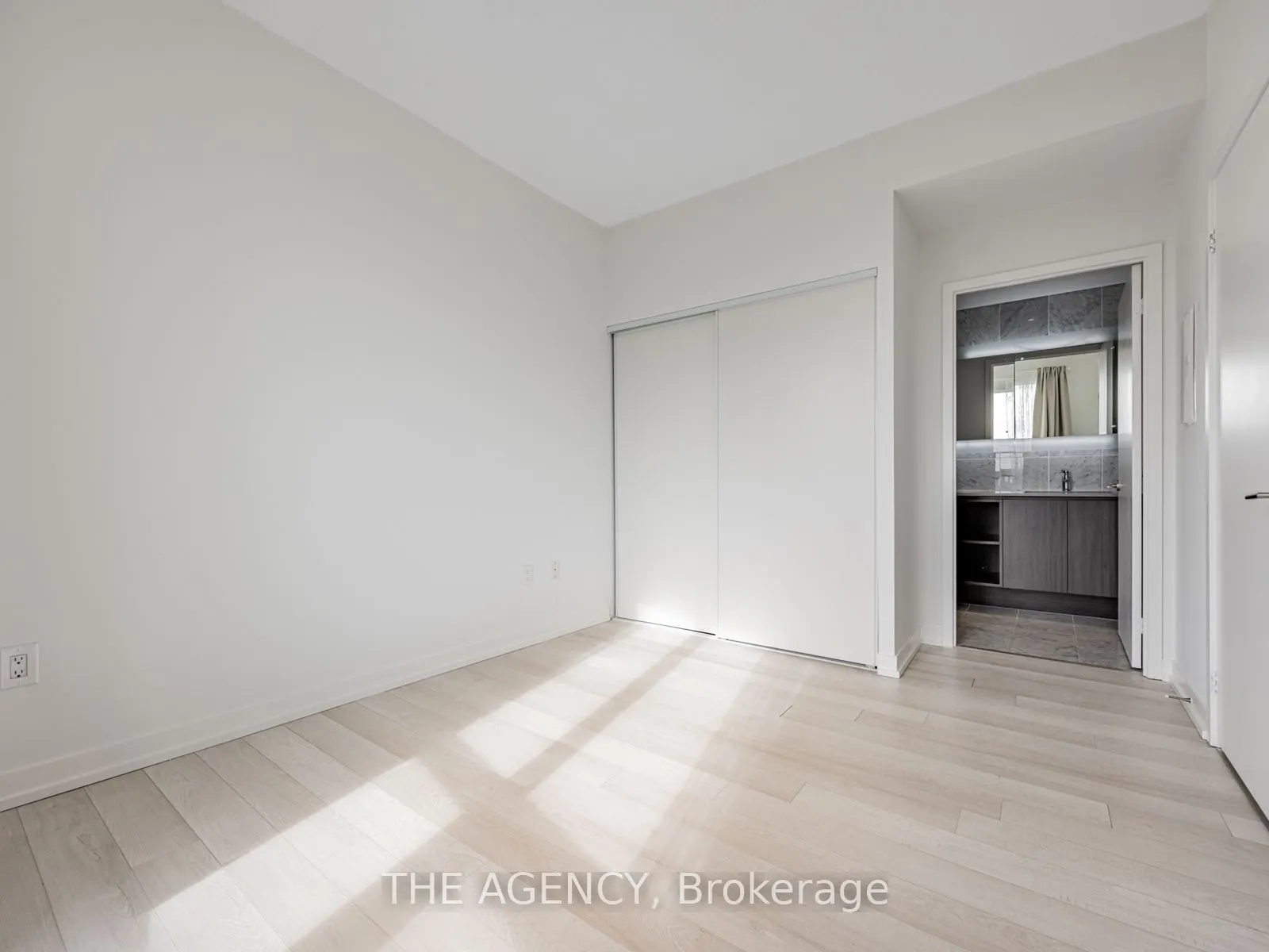 117 McMahon Drive, #3702