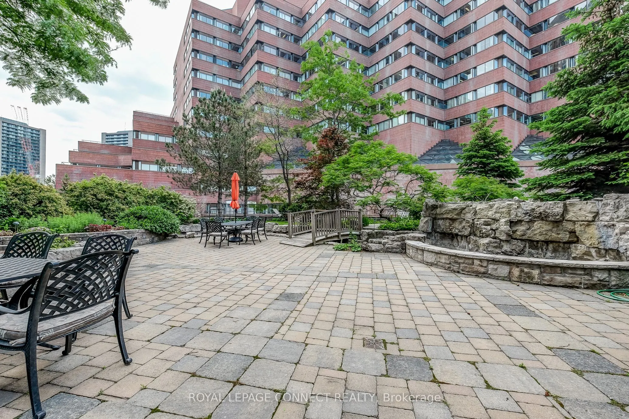 100 Upper Madison Avenue, #306