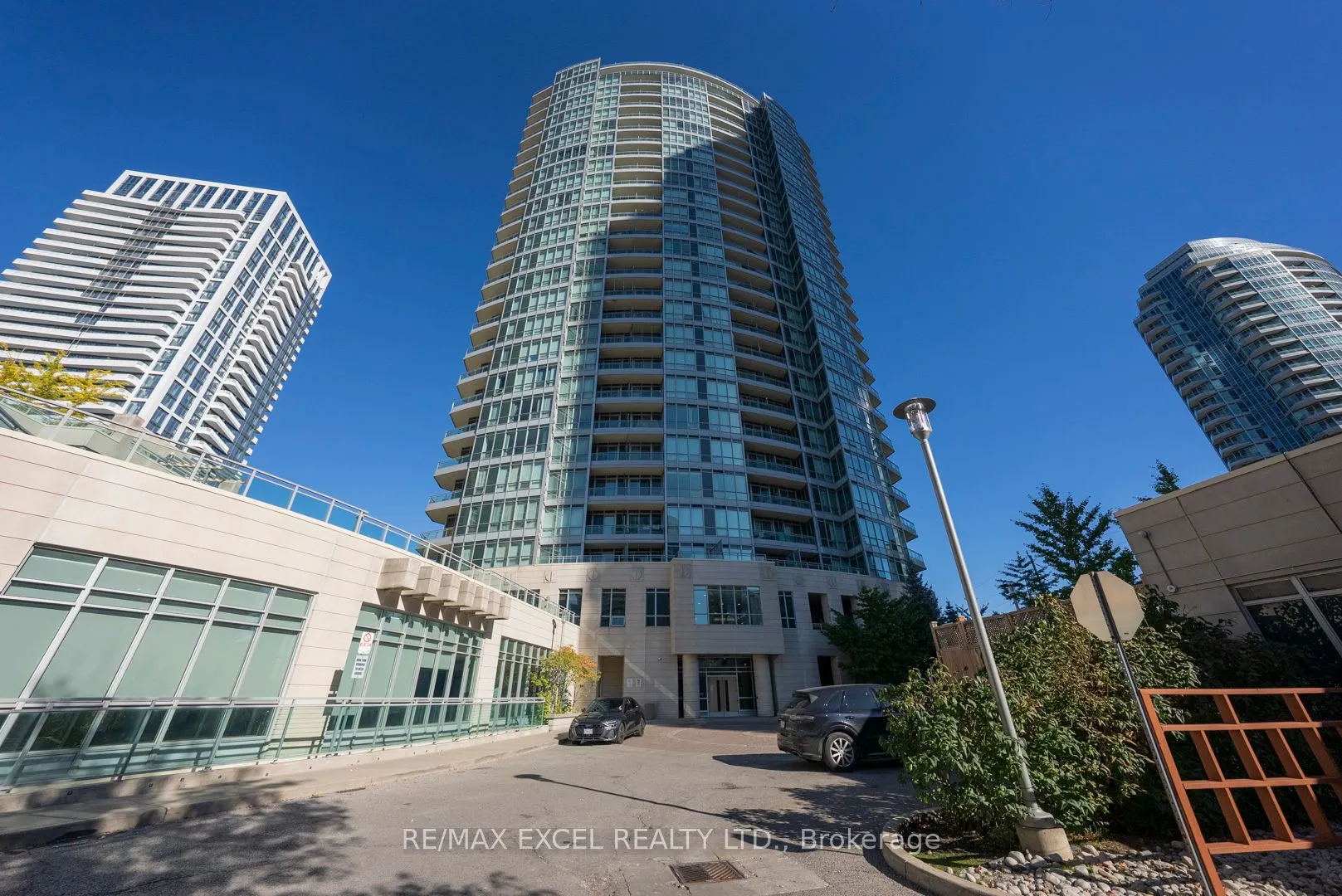 18 Holmes Avenue, #2602