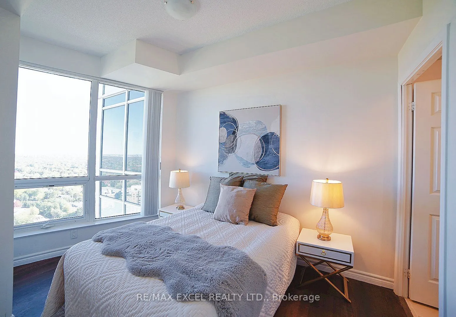 18 Holmes Avenue, #2602