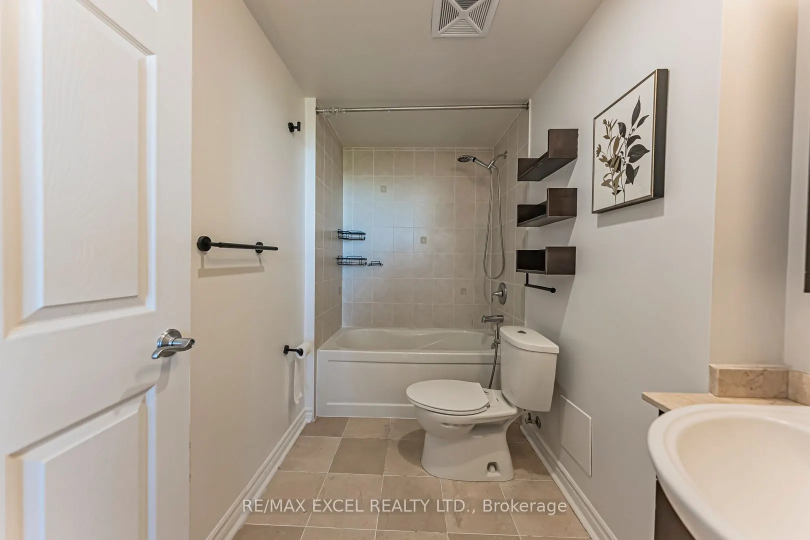 18 Holmes Avenue, #2602