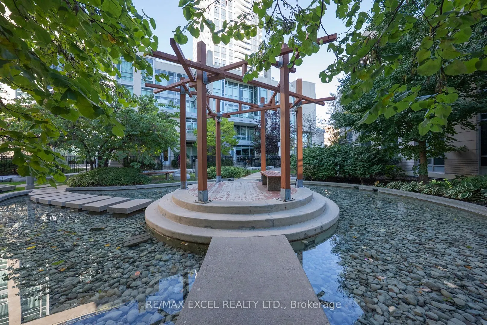 18 Holmes Avenue, #2602