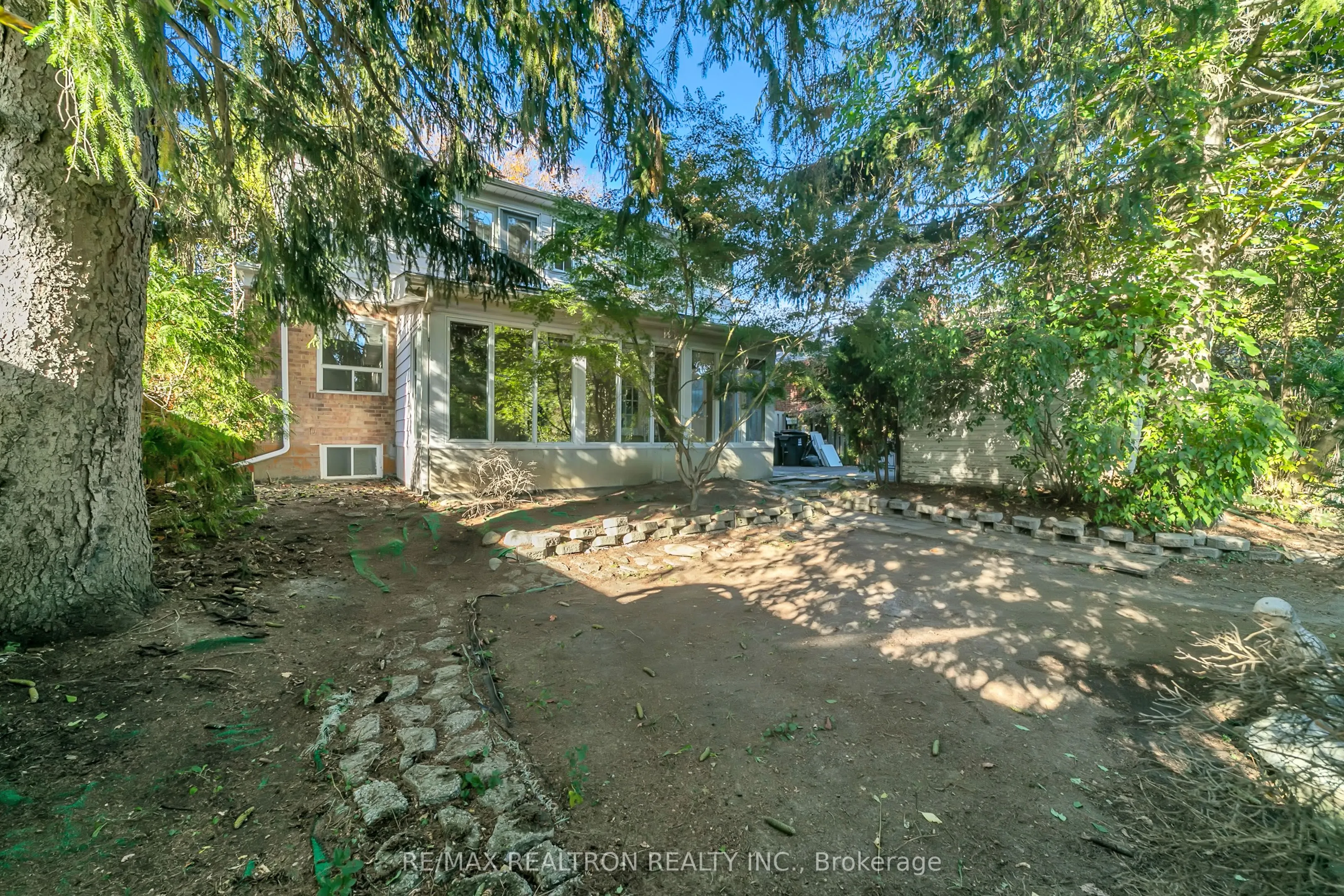235 Churchill Avenue