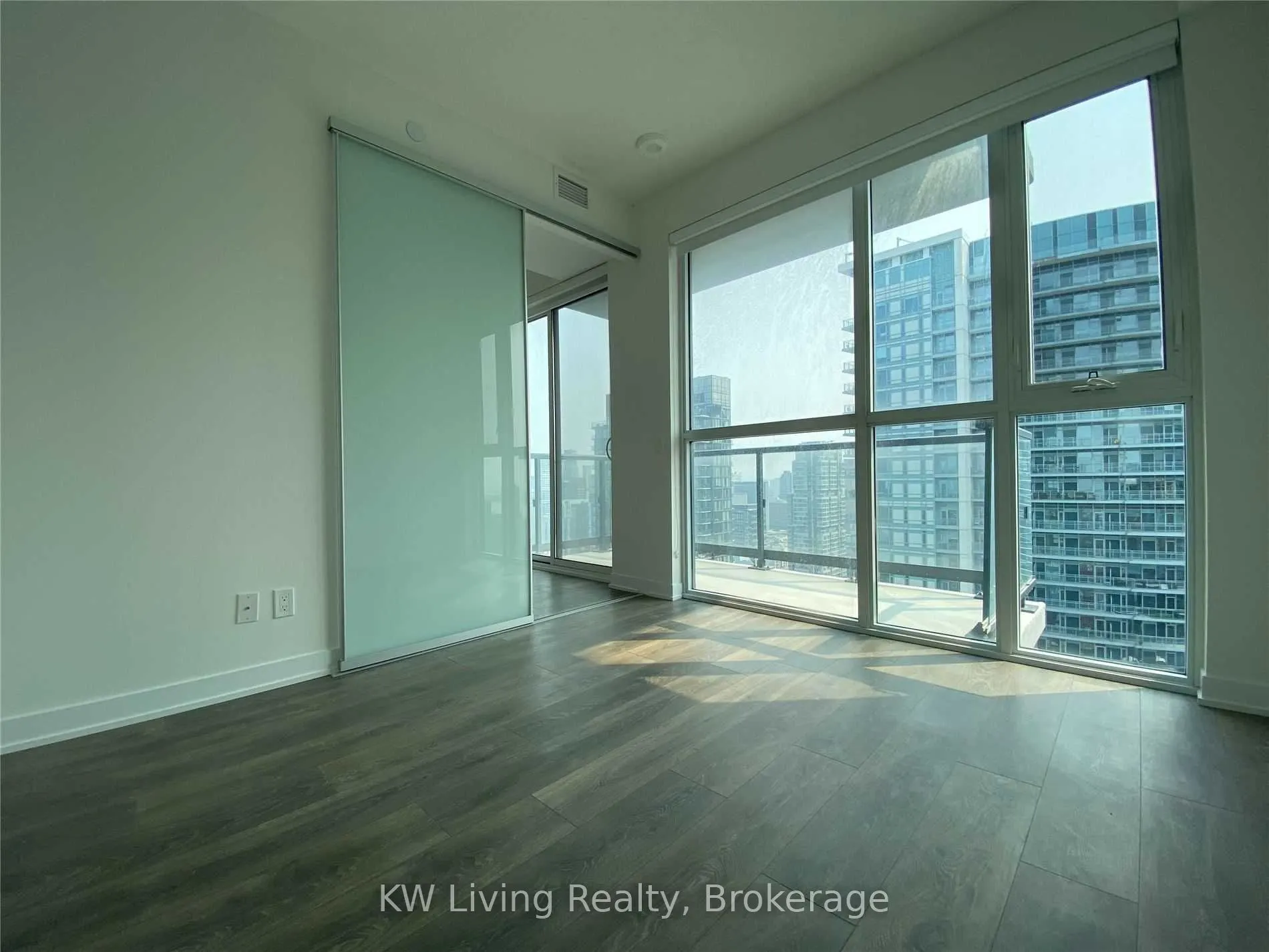 87 Peter Street, #4512