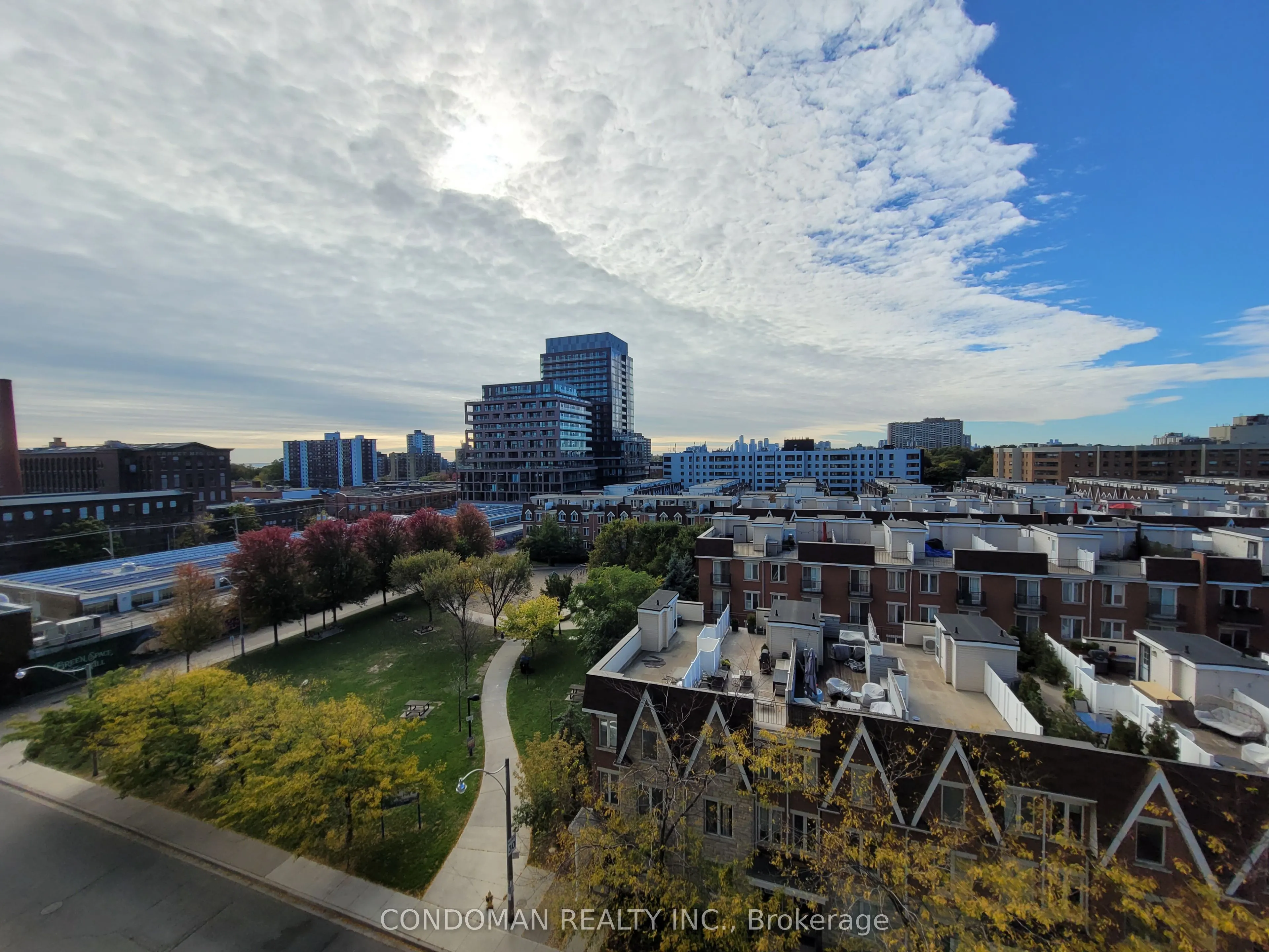 38 Joe Shuster Way, #818