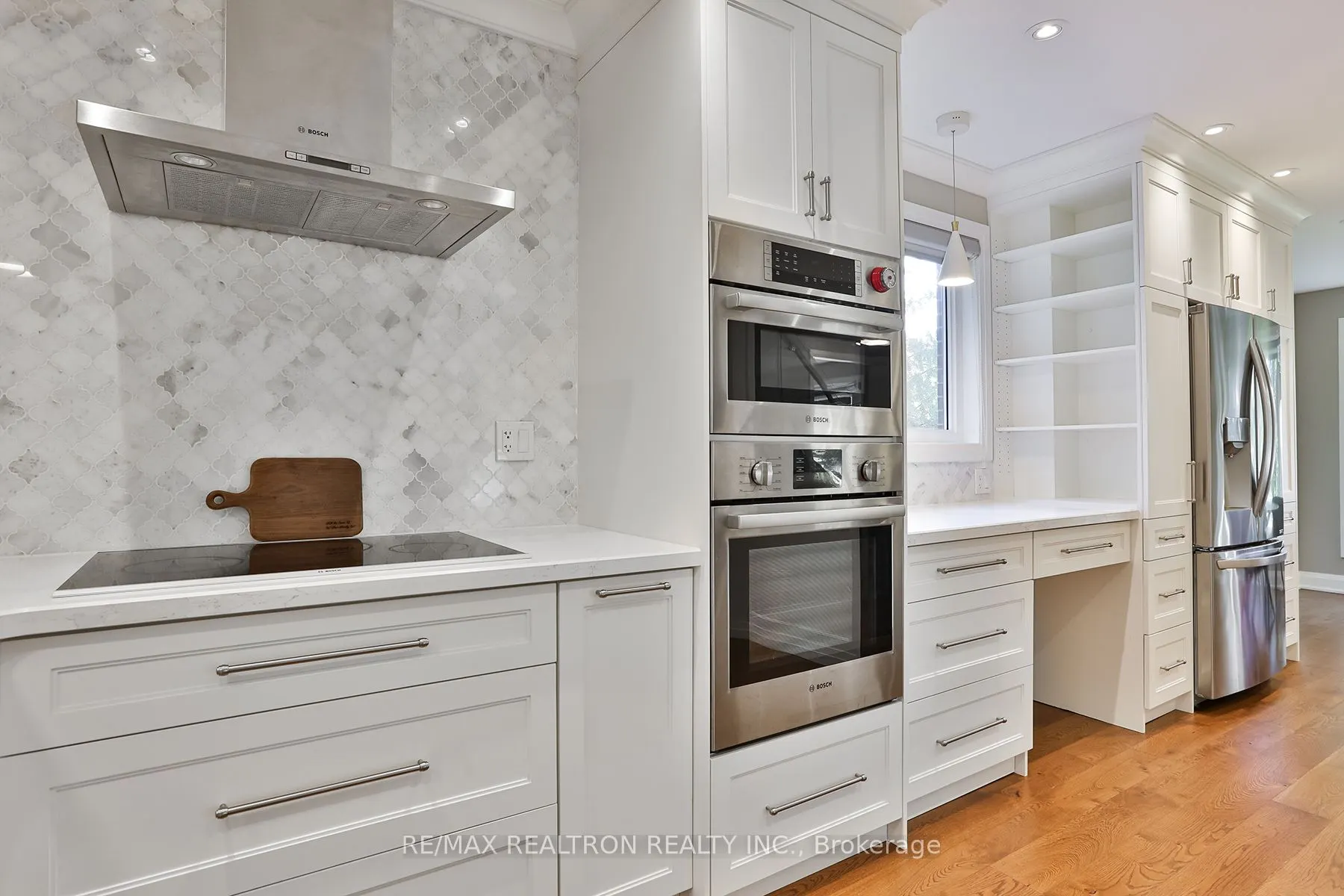 21 Meadowglade Crescent
