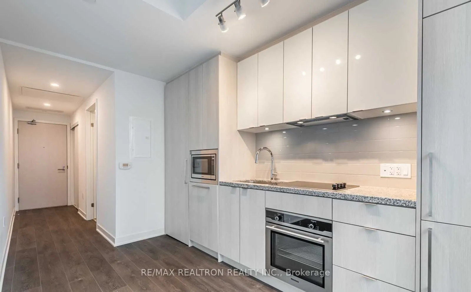 115 Blue Jays Way, #3011