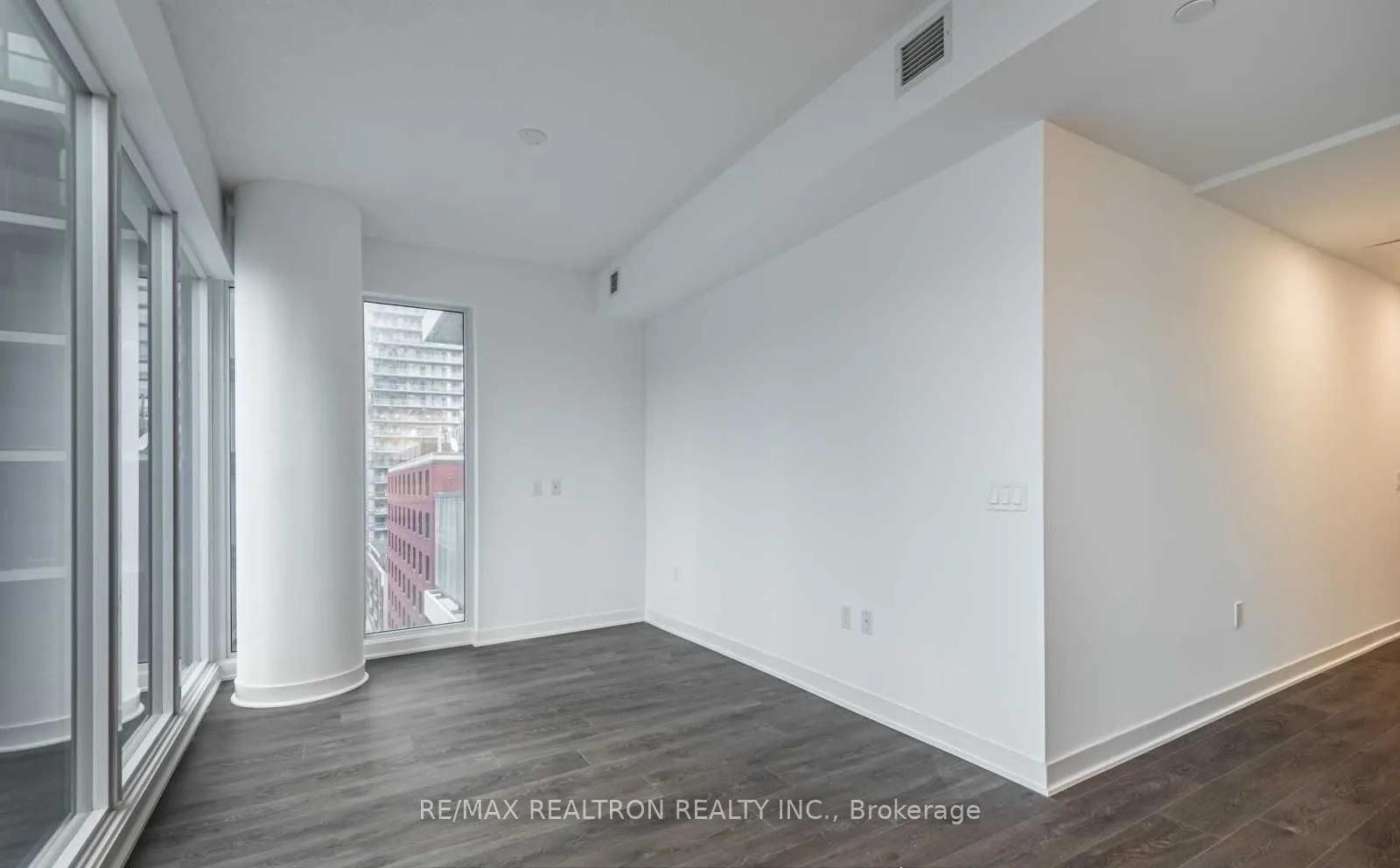 115 Blue Jays Way, #3011