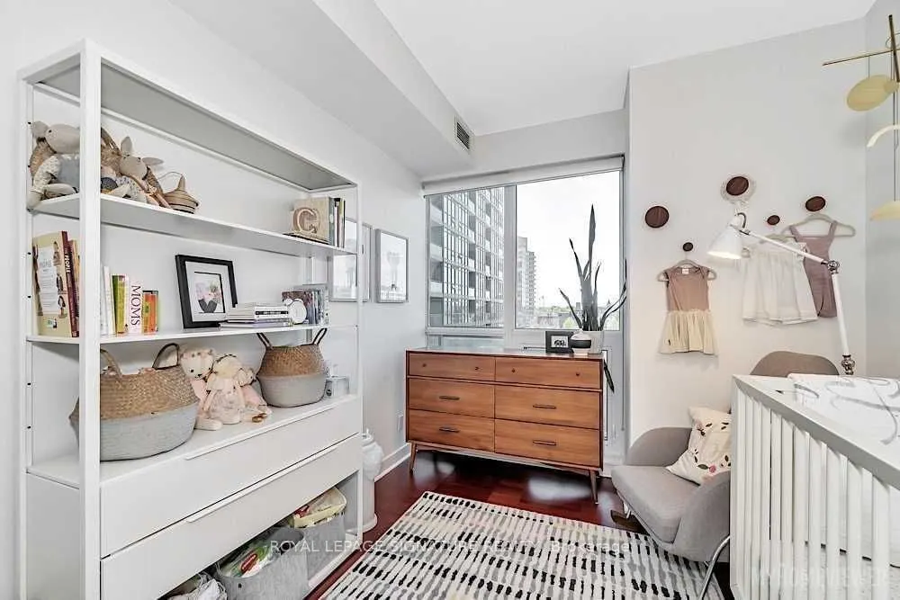 1169 Queen Street W, #504