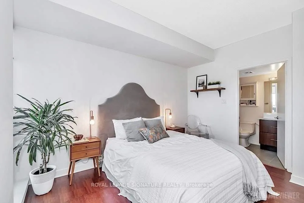 1169 Queen Street W, #504