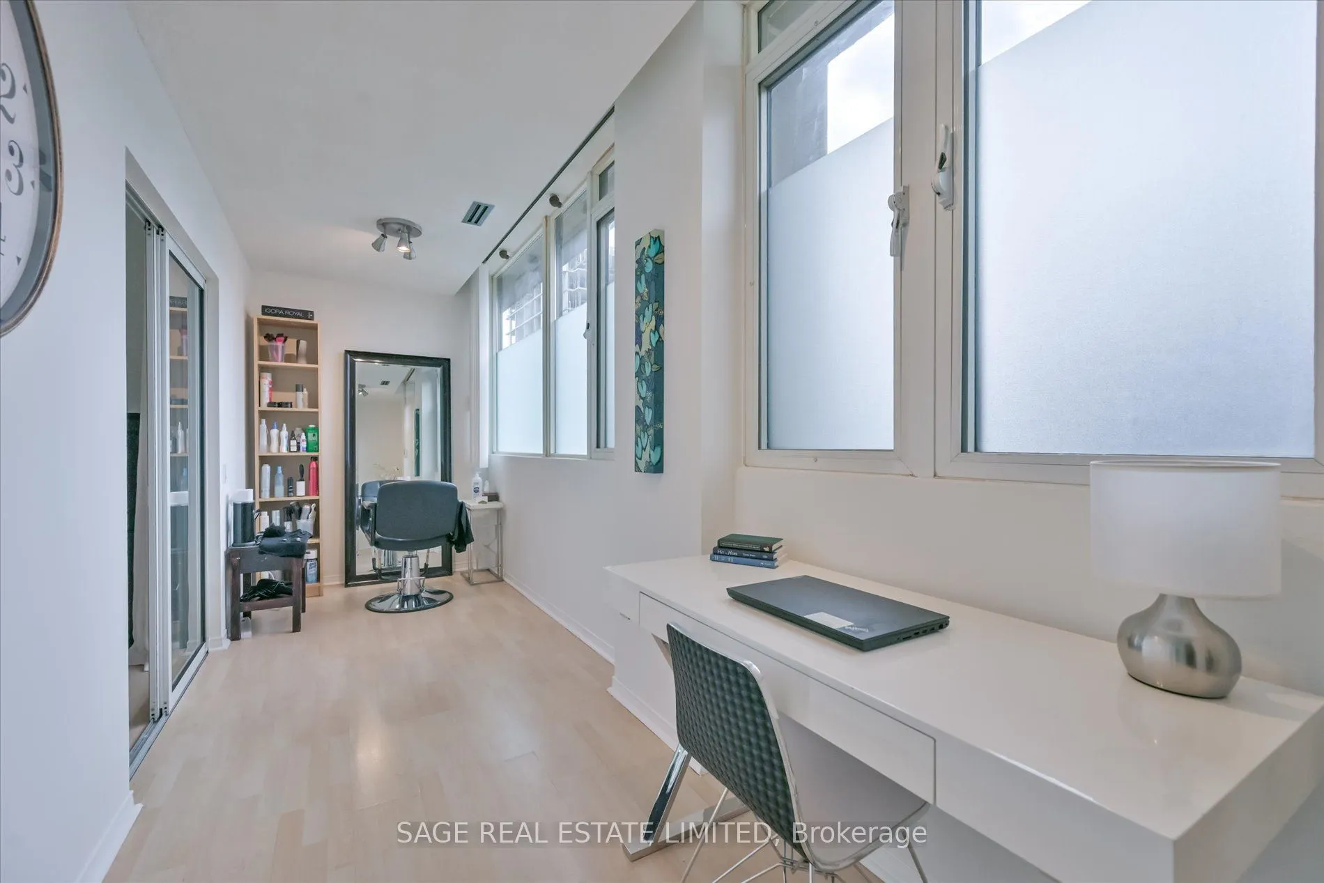 555 Yonge Street, #413