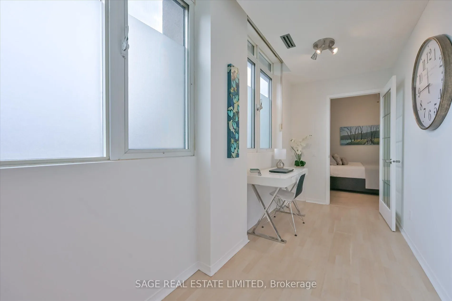 555 Yonge Street, #413